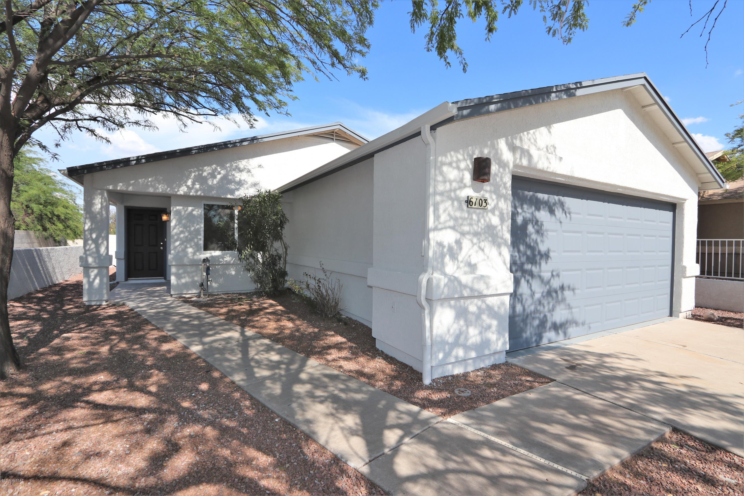 6103 S Avenue De La Chandelle