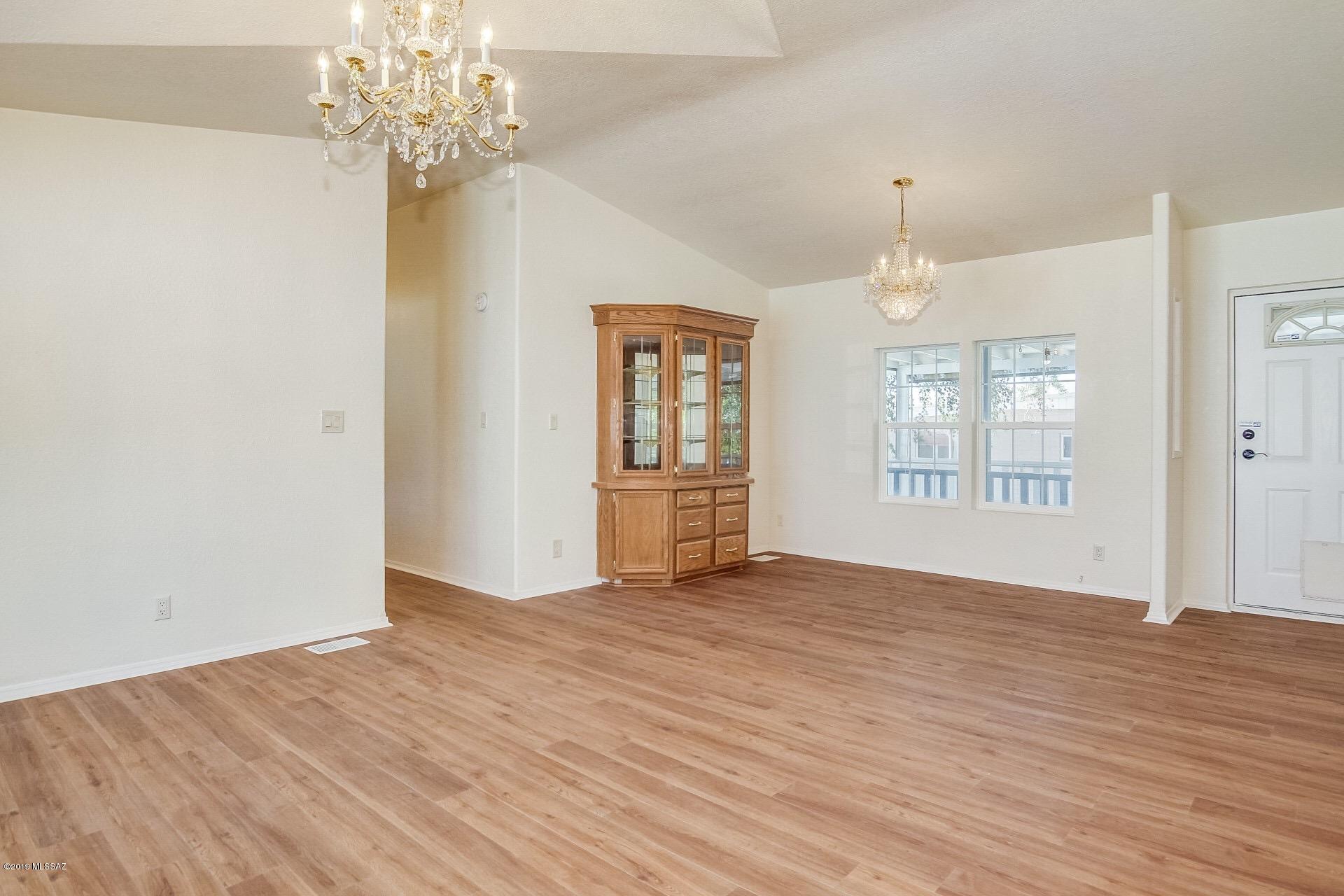 2915 W Via San Andrea