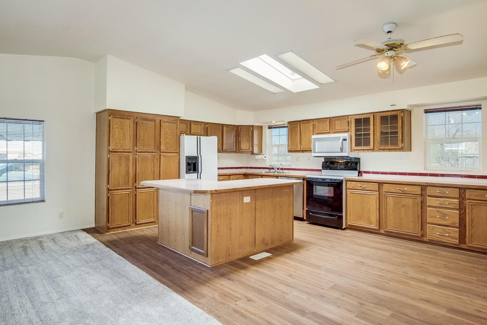 2915 W Via San Andrea