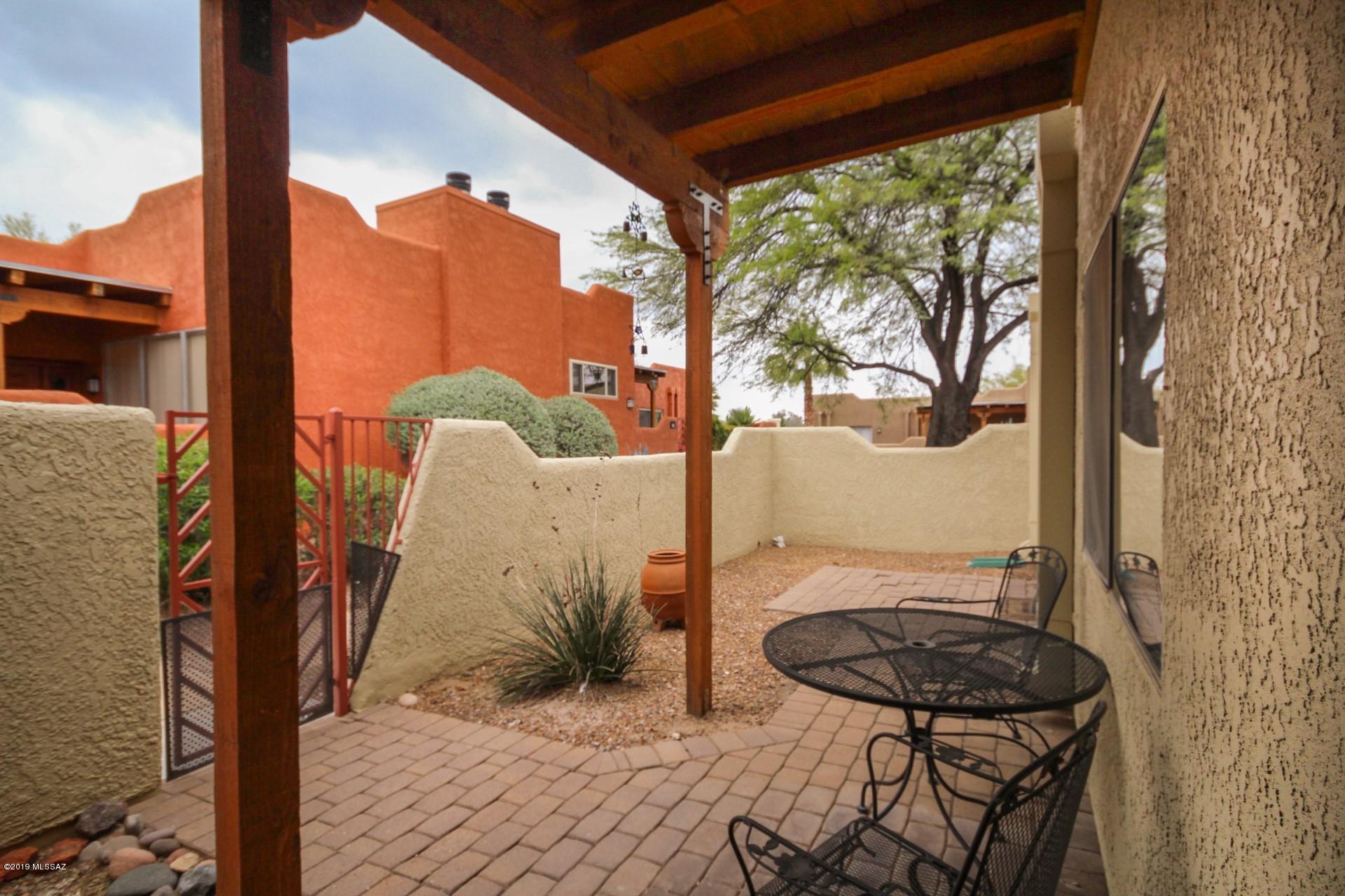 6255 N Camino Pimeria Alta Unit: 108