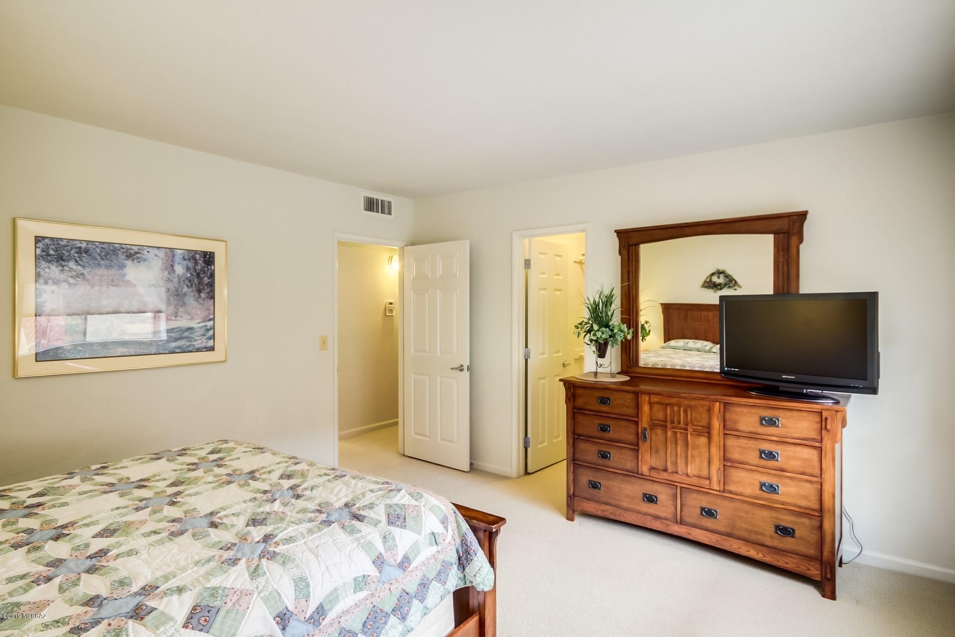 6255 N Camino Pimeria Alta Unit: 108