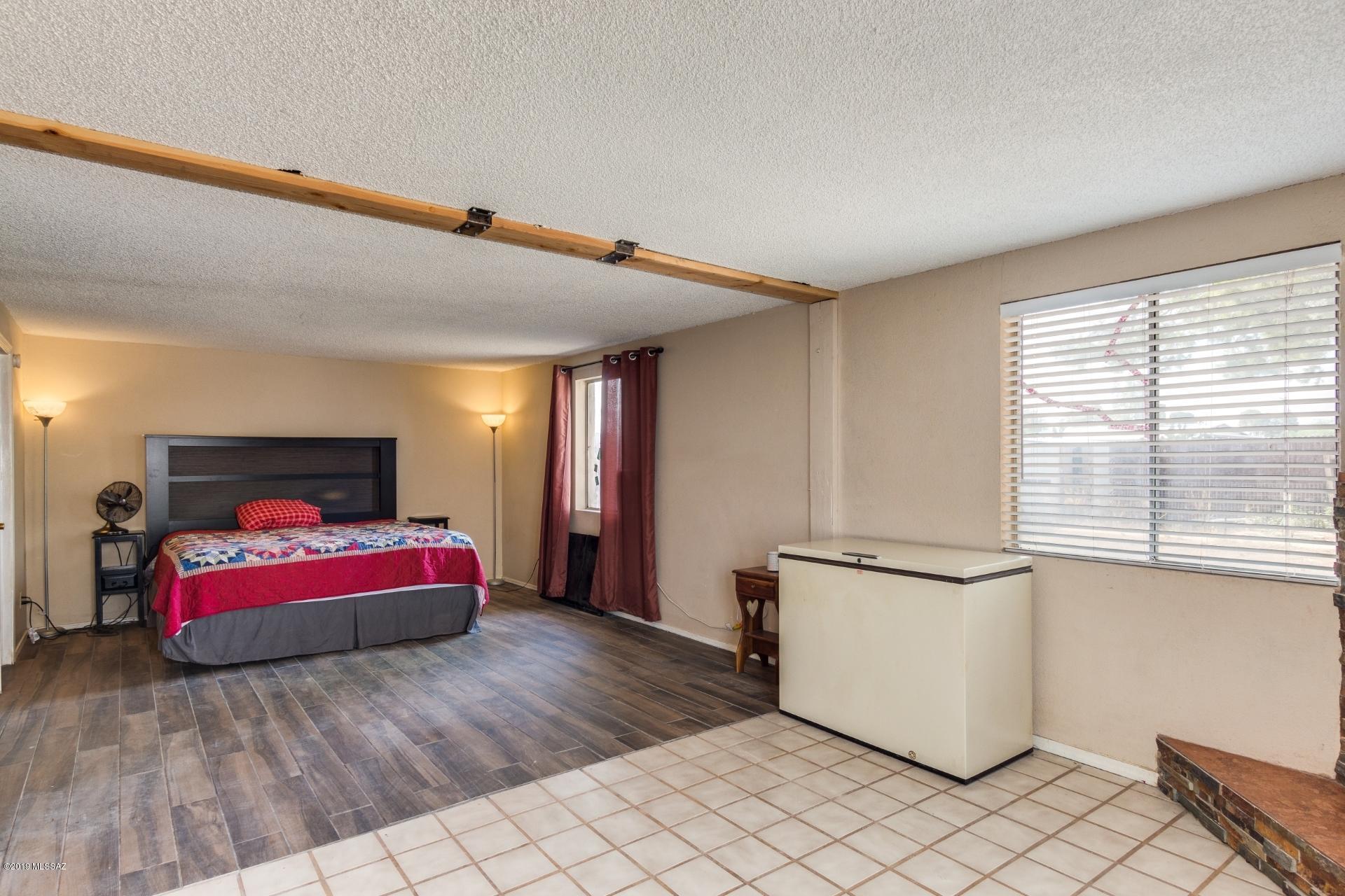 760 W Alturas Street