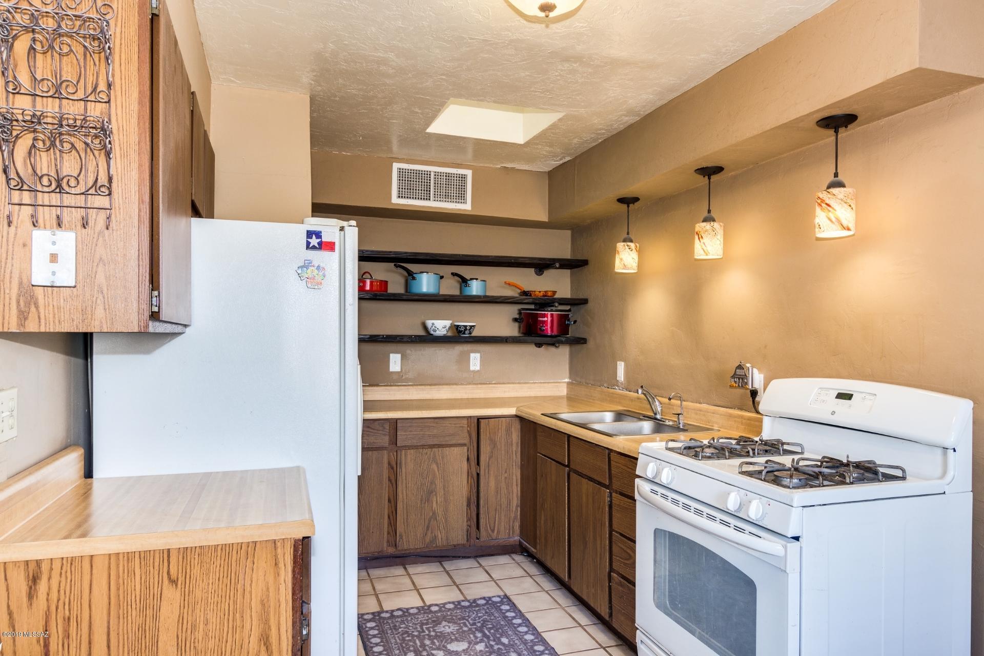 760 W Alturas Street