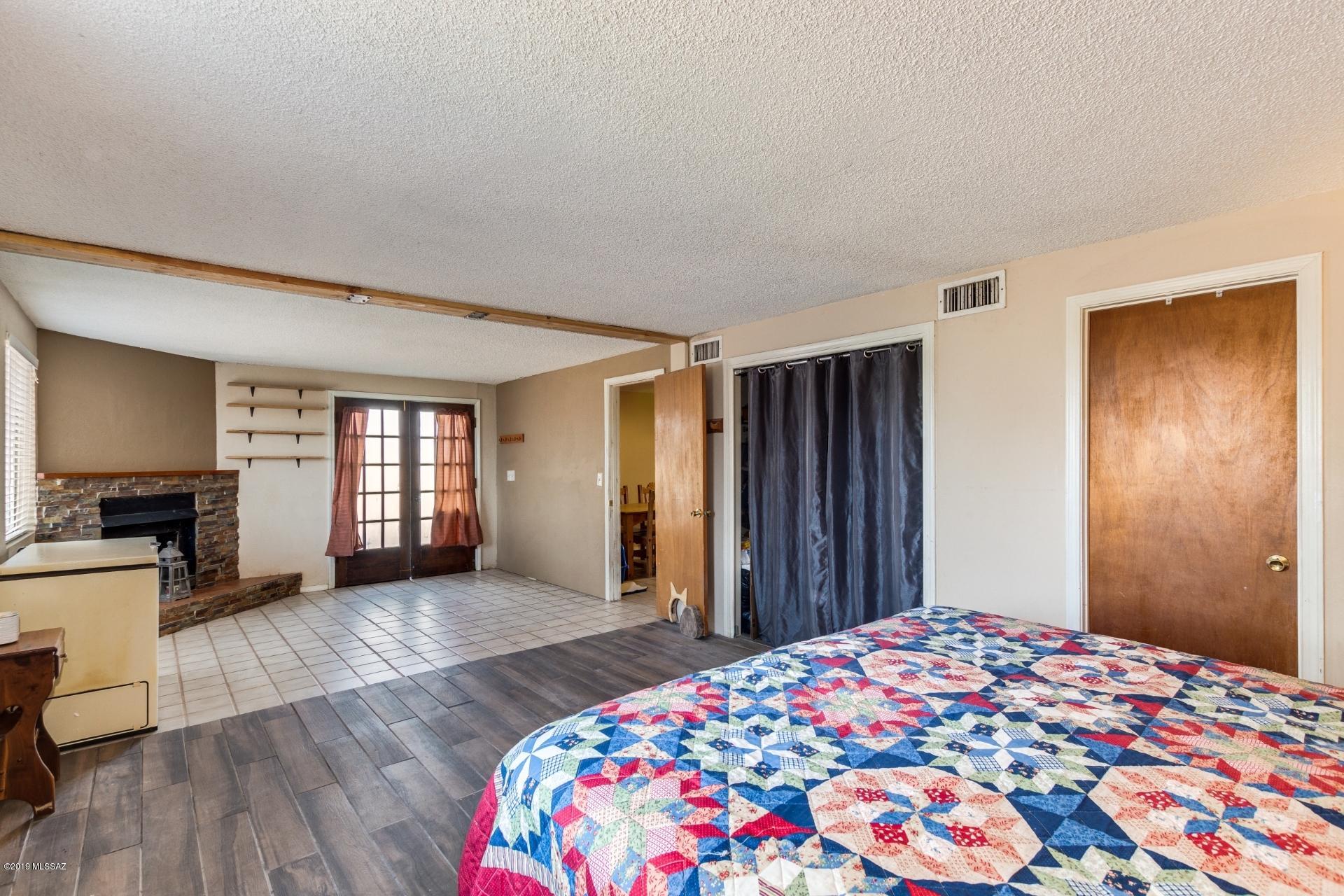 760 W Alturas Street