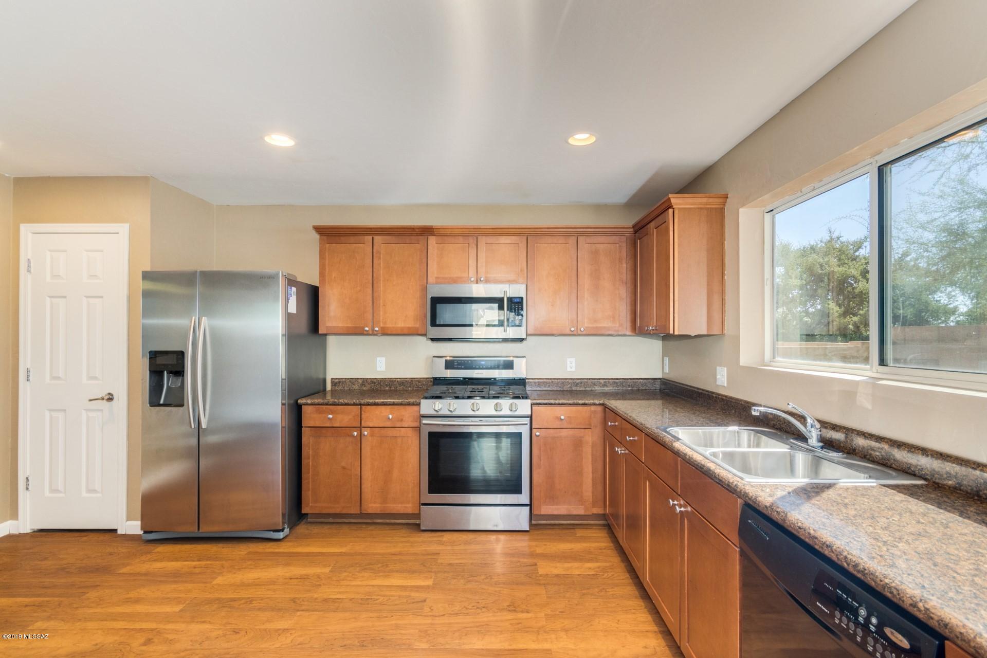 7628 E Desert Overlook Drive
