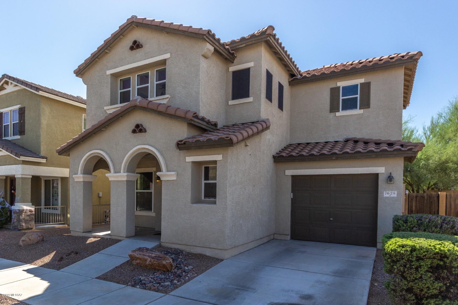 7628 E Desert Overlook Drive