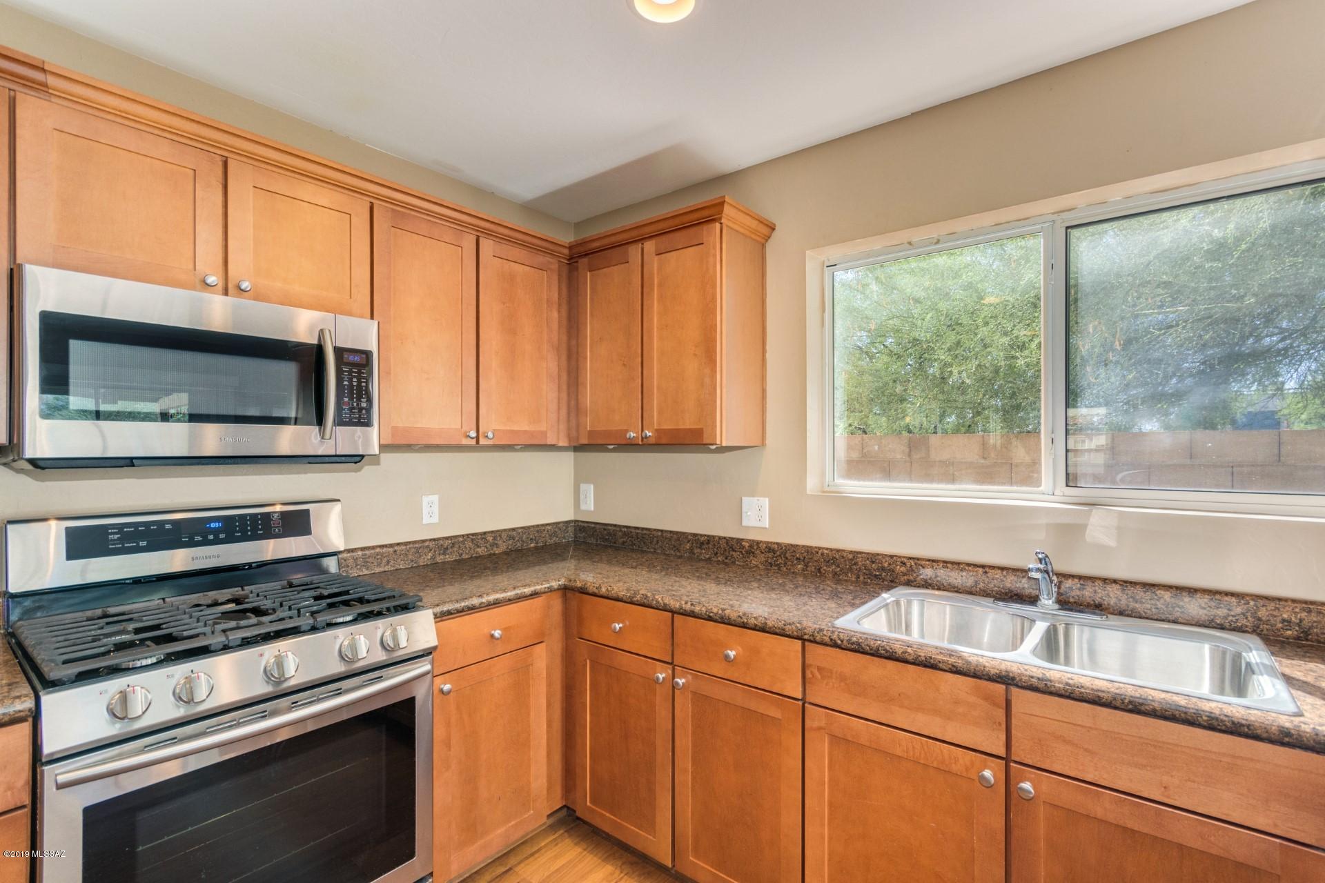 7628 E Desert Overlook Drive