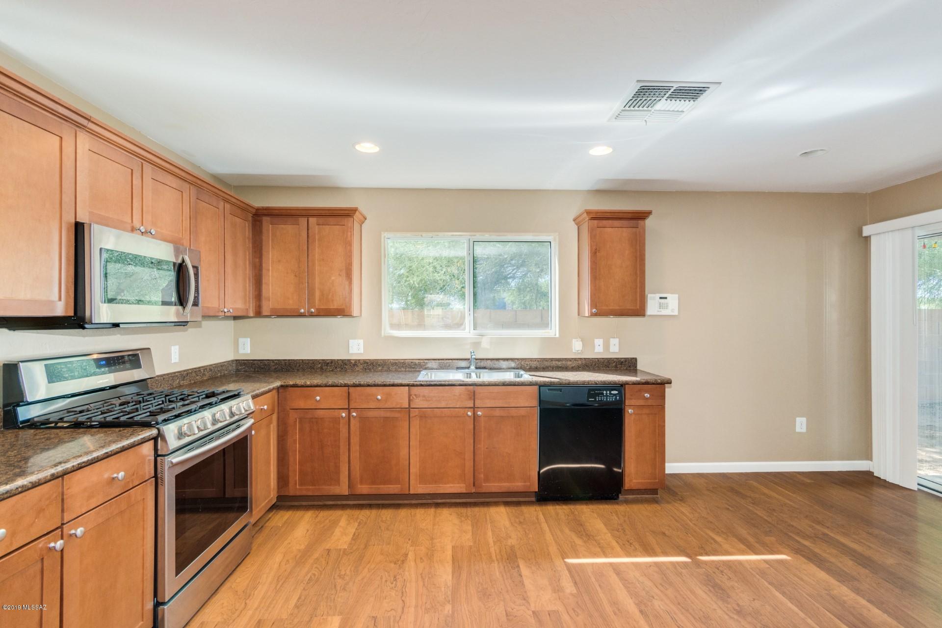 7628 E Desert Overlook Drive