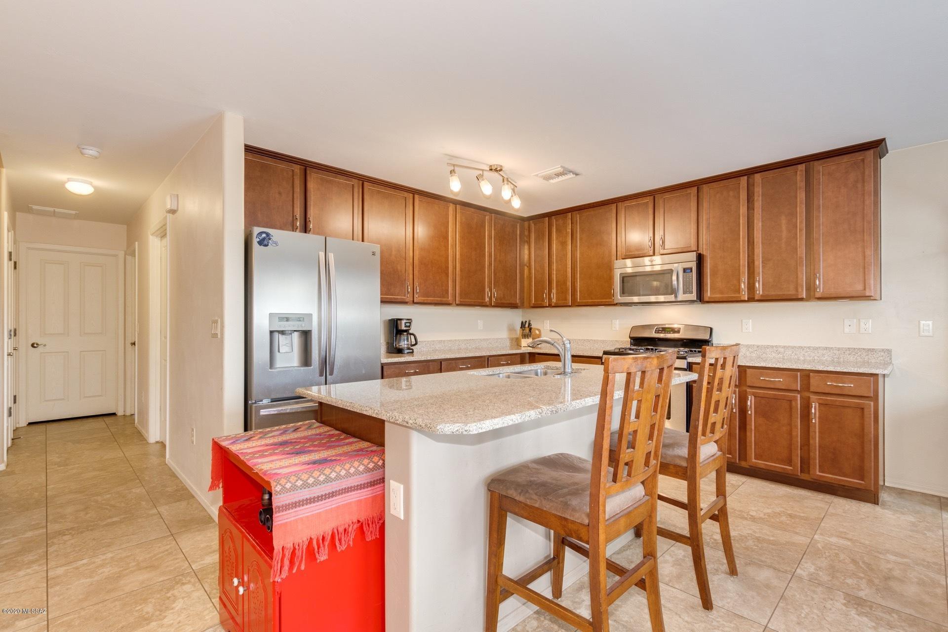 857 W Calle Arroyo Norte