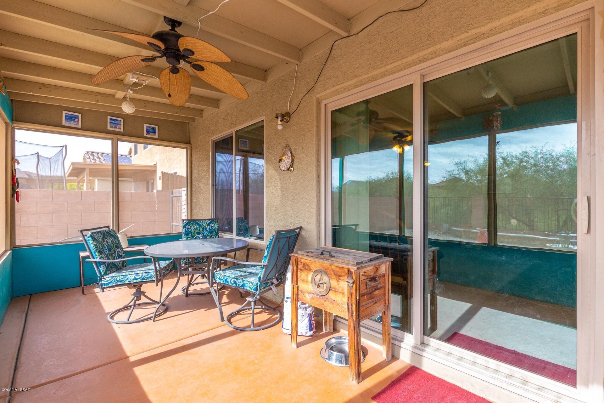 857 W Calle Arroyo Norte