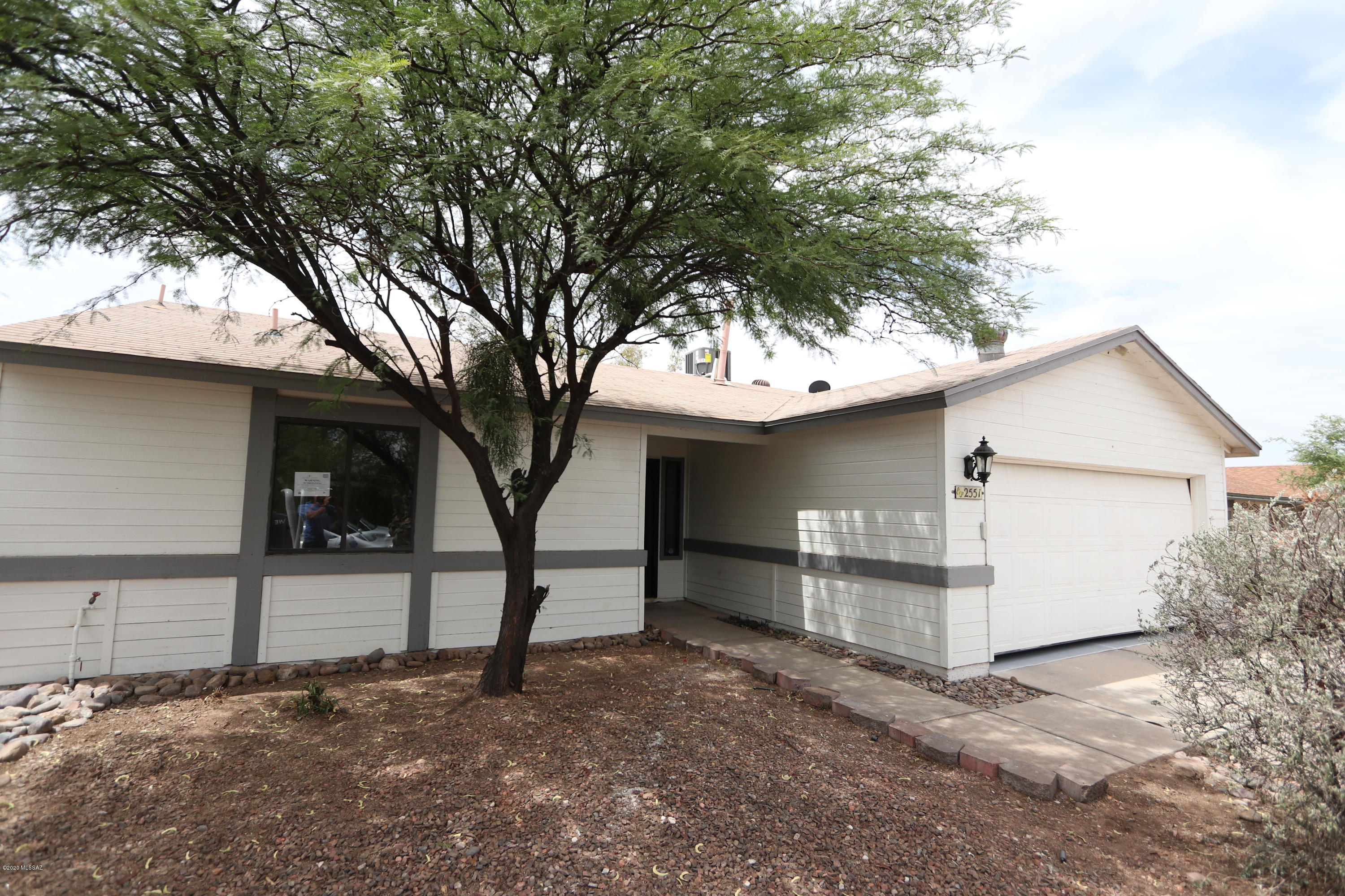 2551 W Sunset Road