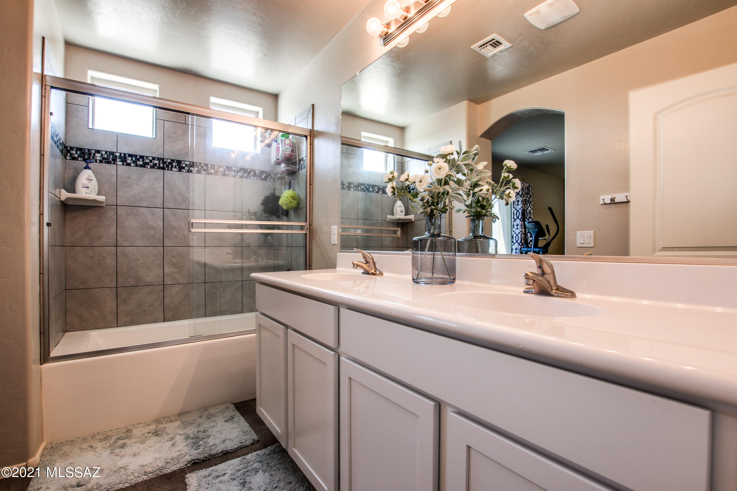 224 E Scepter Lane