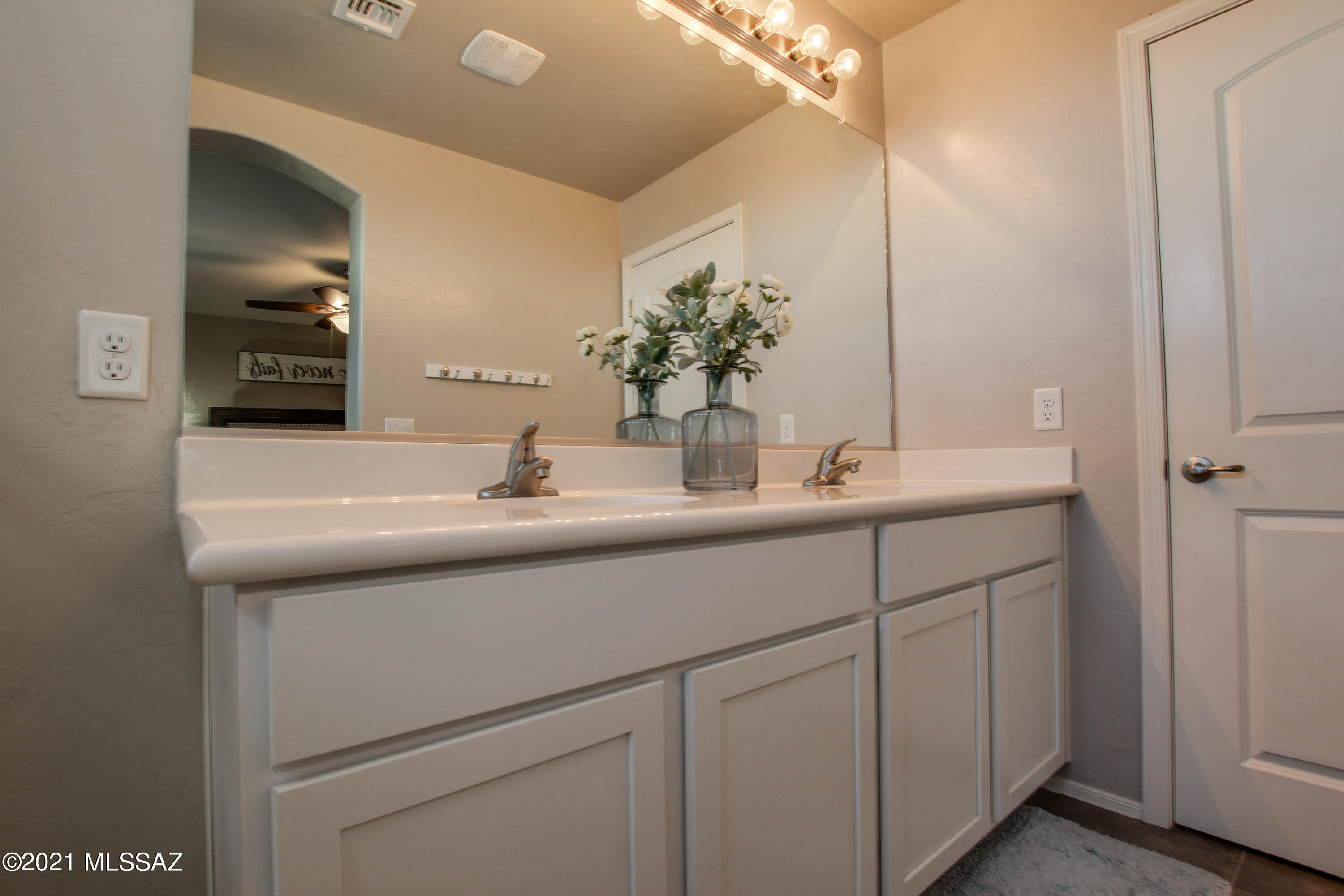 224 E Scepter Lane