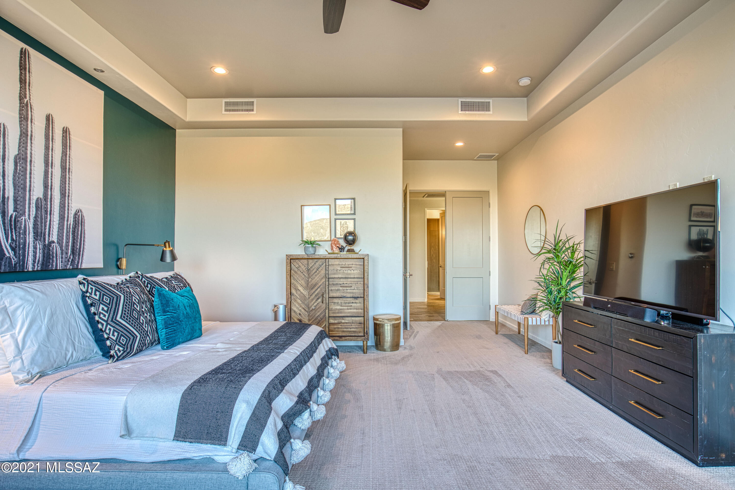 2756 N Megafauna Court