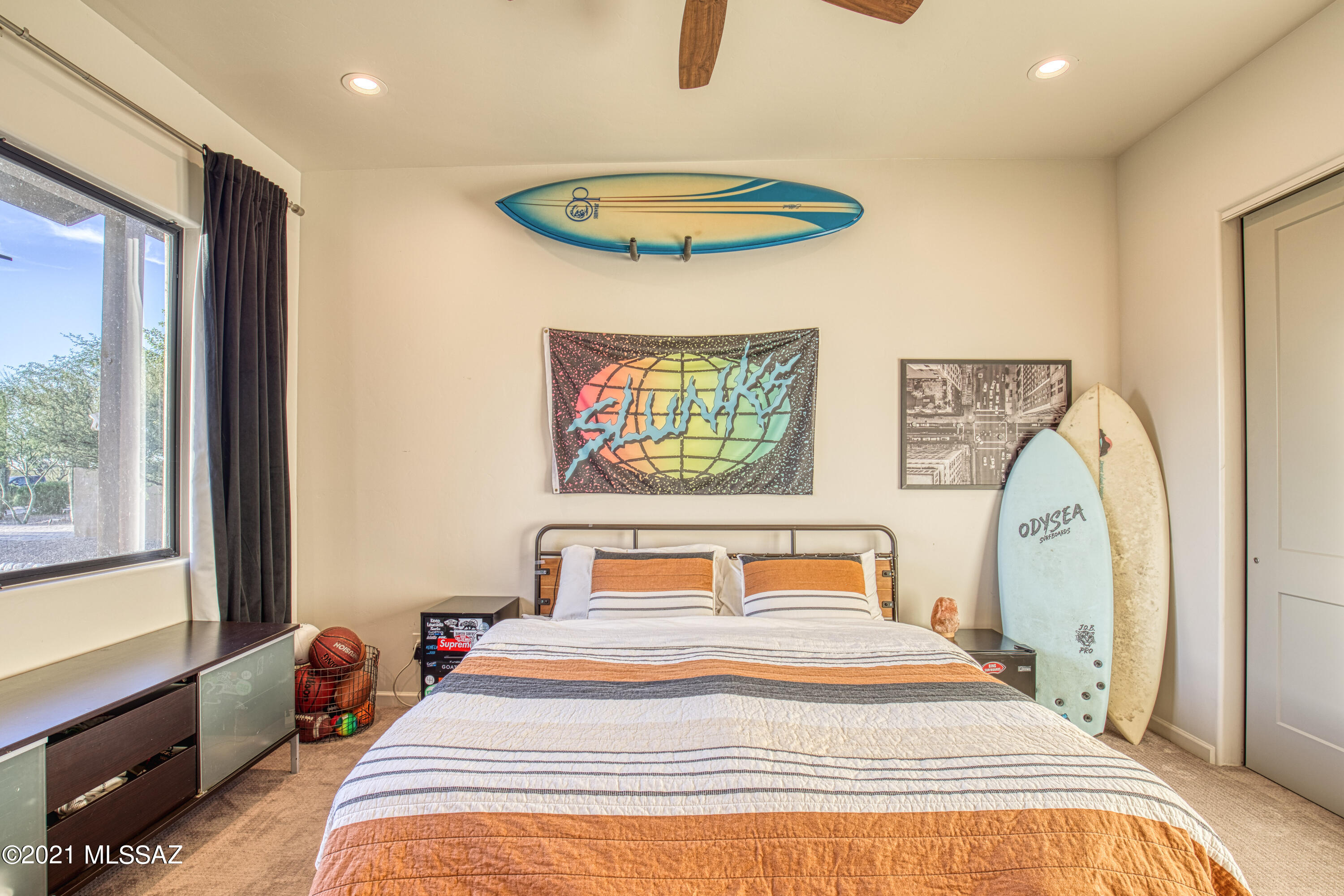 2756 N Megafauna Court