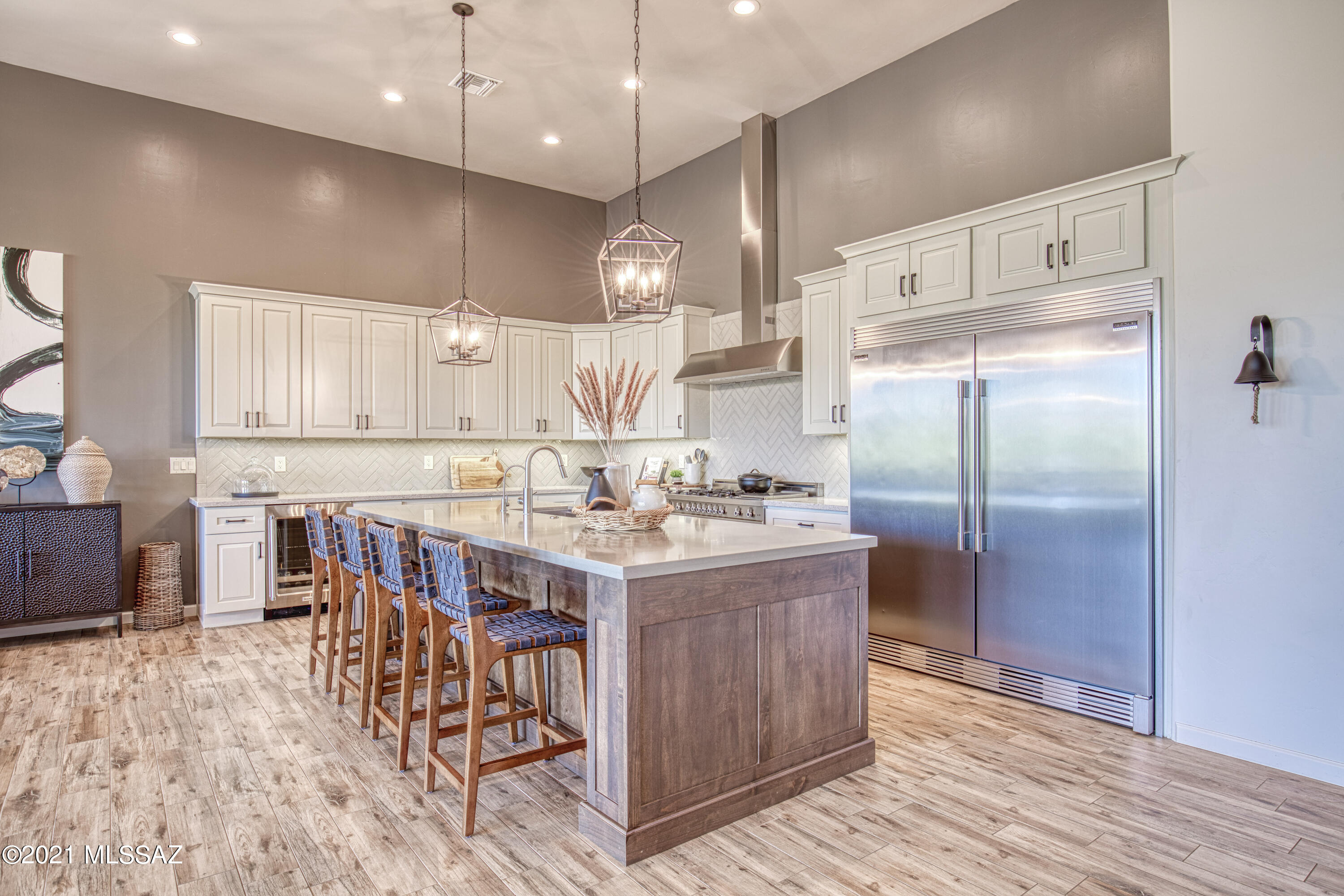 2756 N Megafauna Court