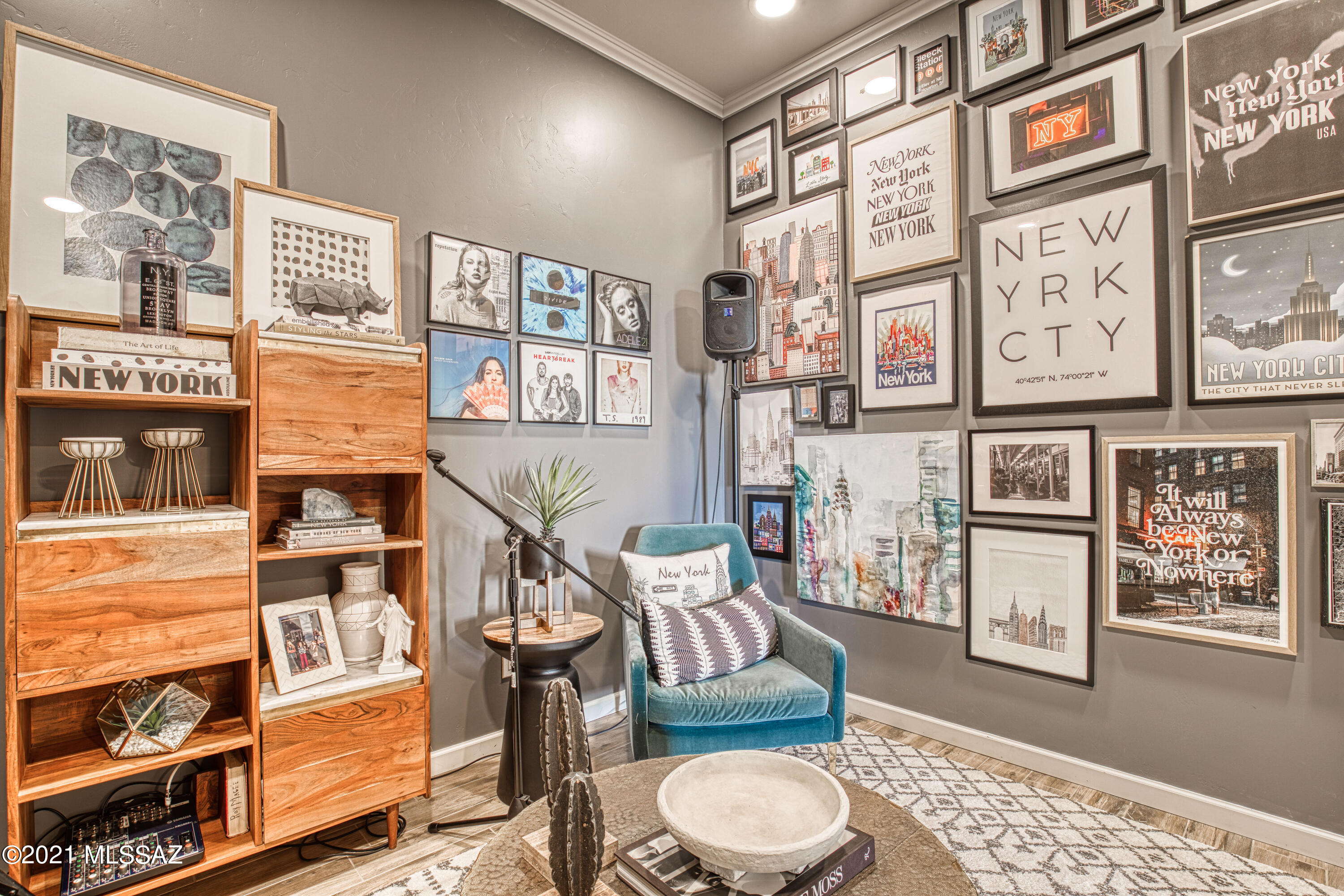 2756 N Megafauna Court