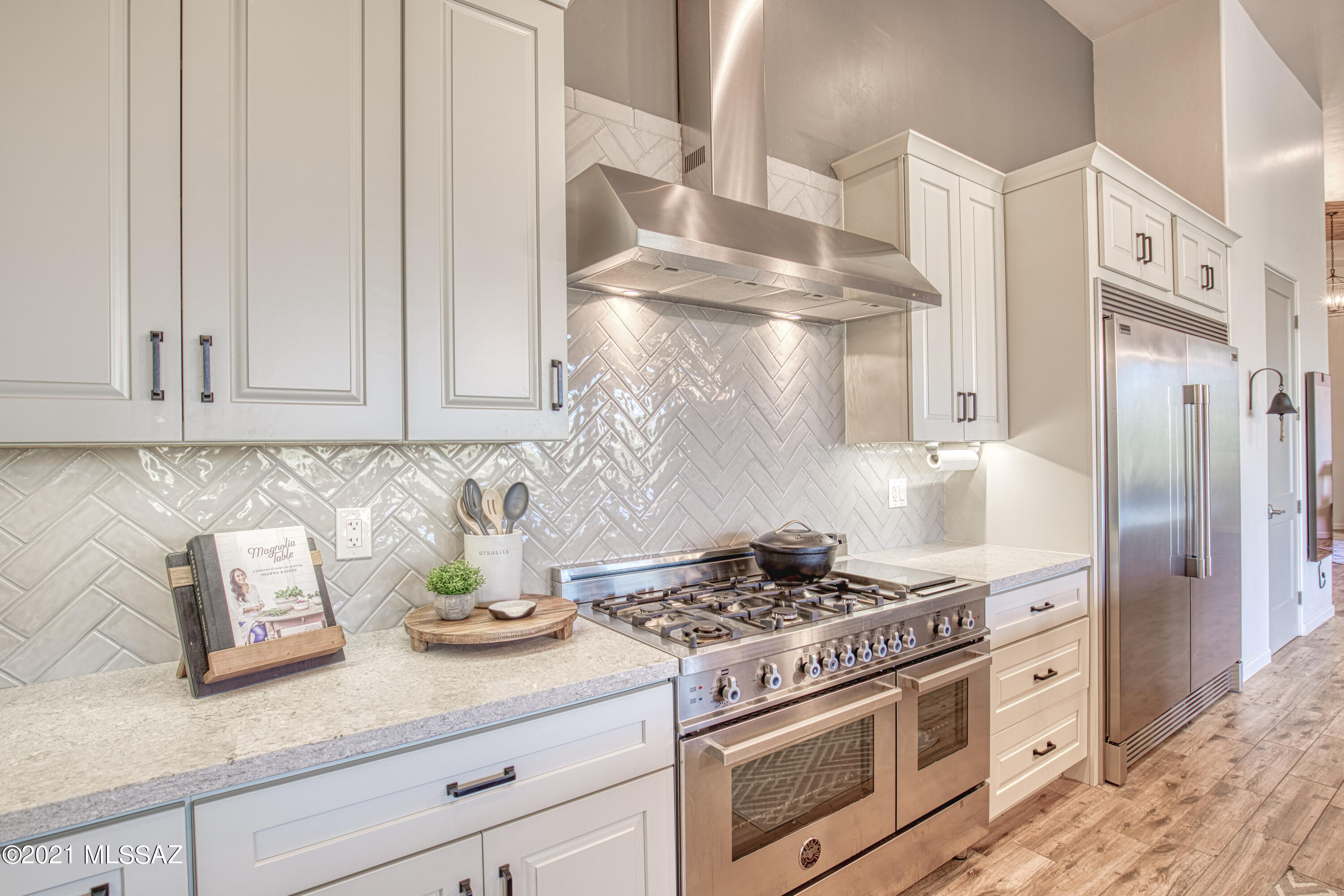 2756 N Megafauna Court