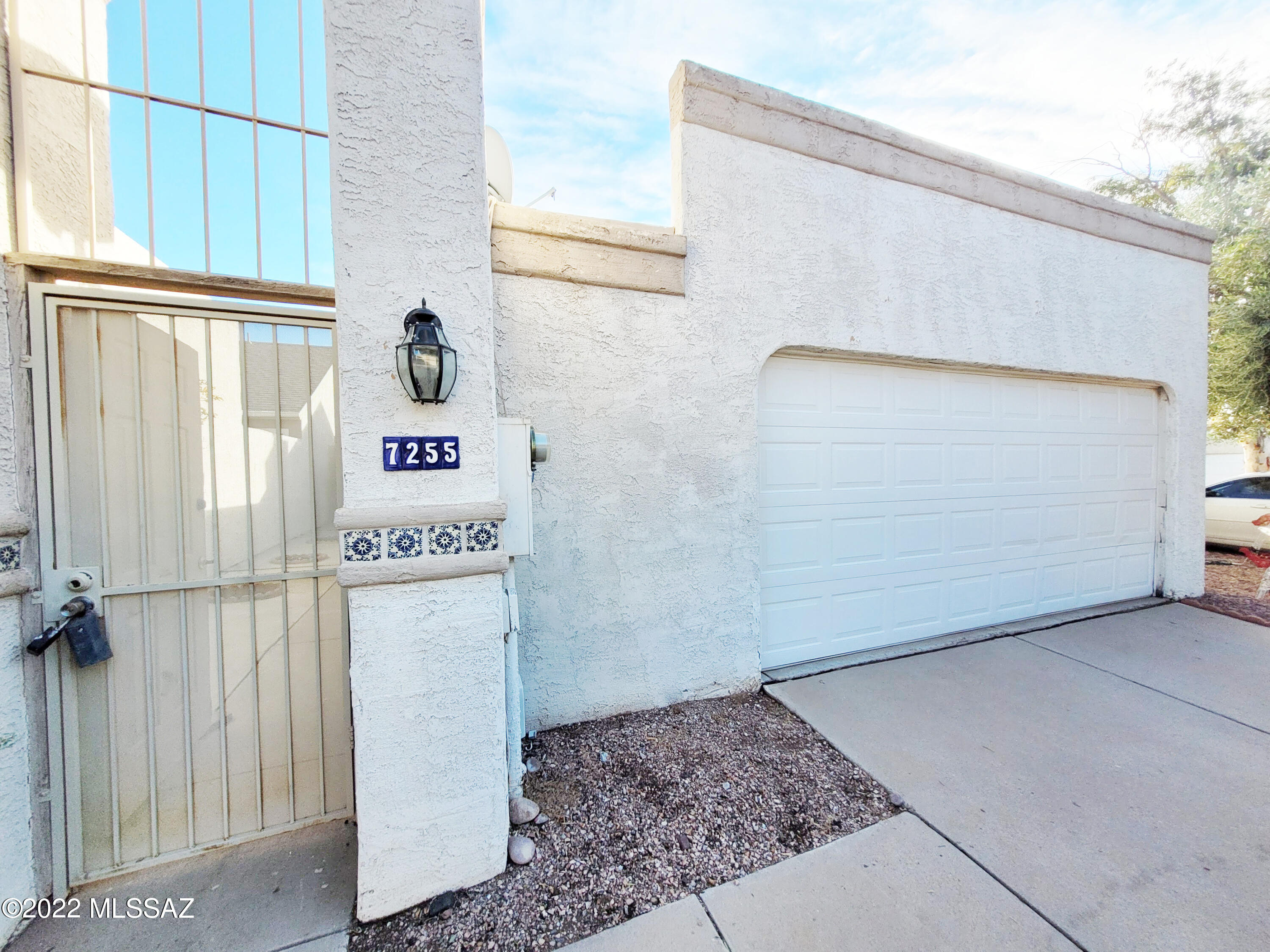 7255 S Camino Libertad