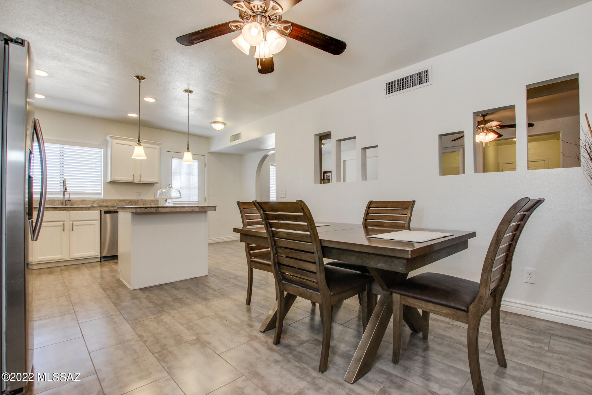 2940 W Calle Pajarito