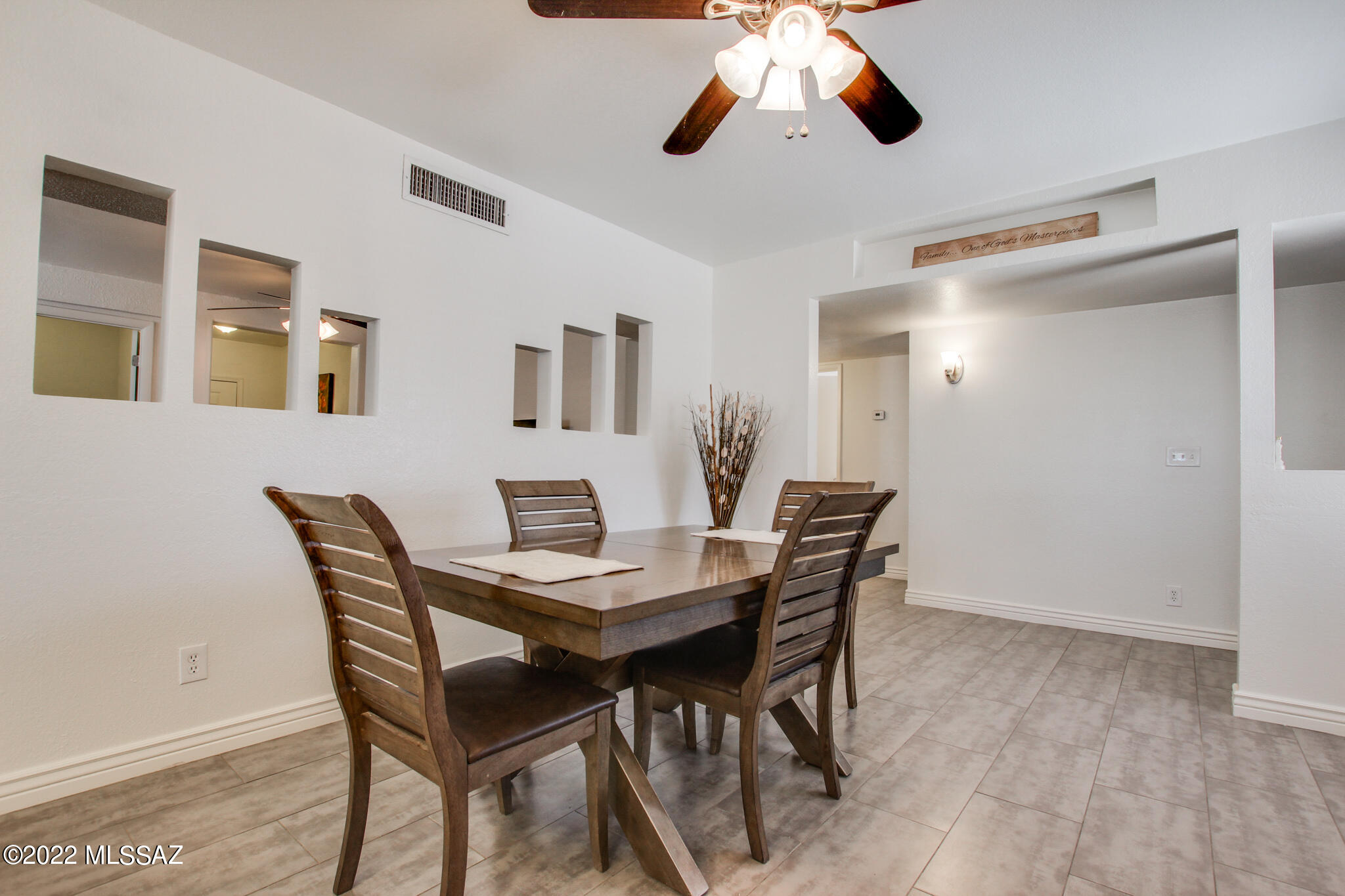 2940 W Calle Pajarito