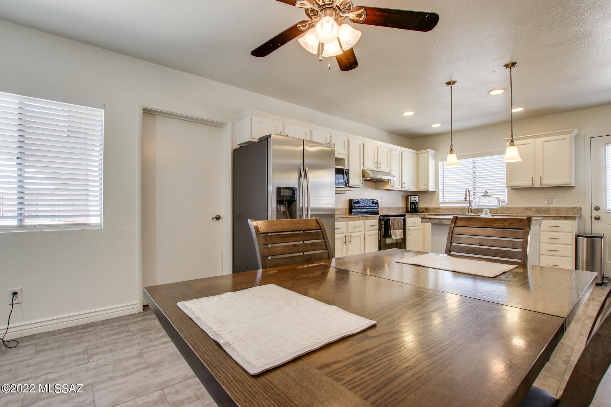 2940 W Calle Pajarito