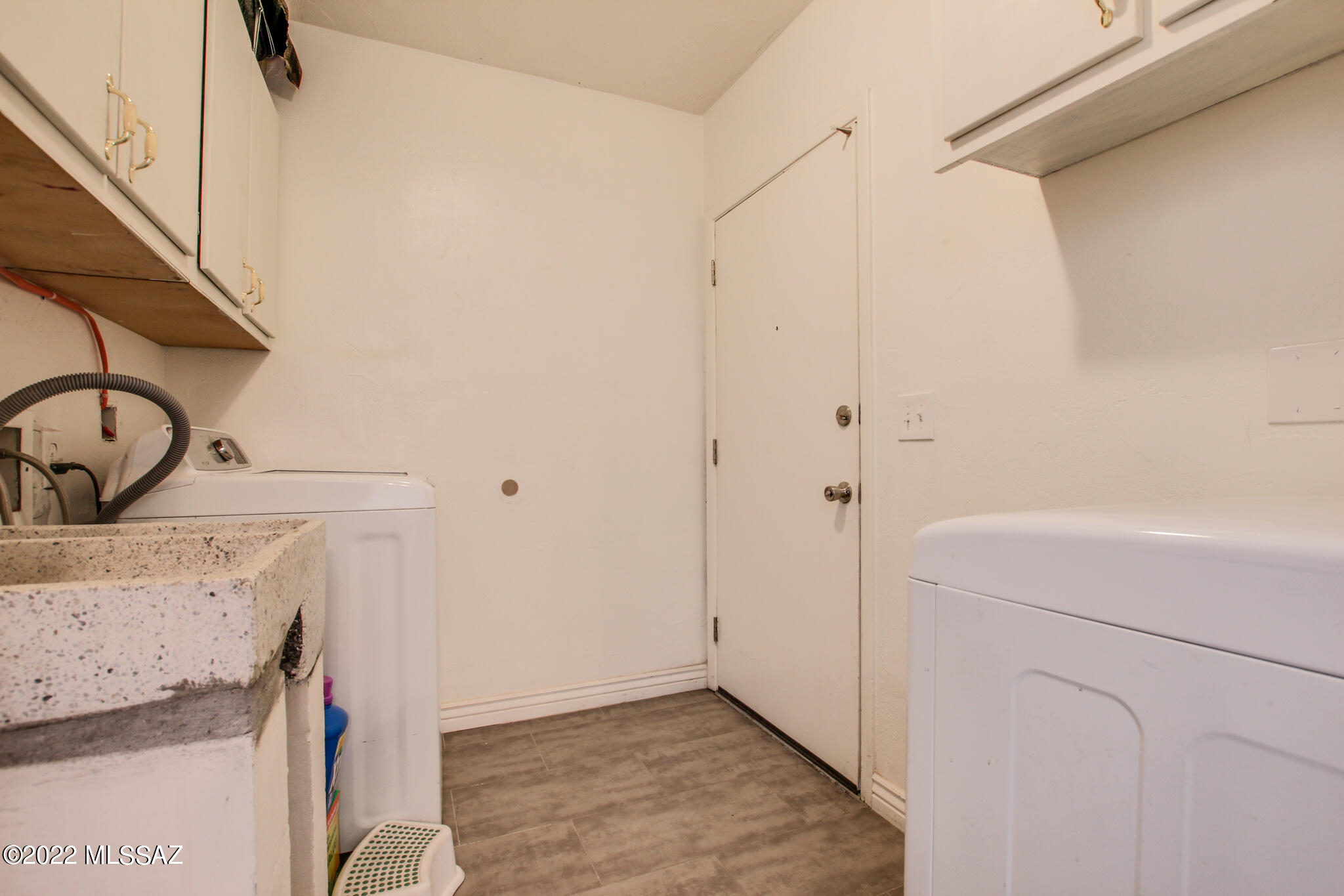 2940 W Calle Pajarito