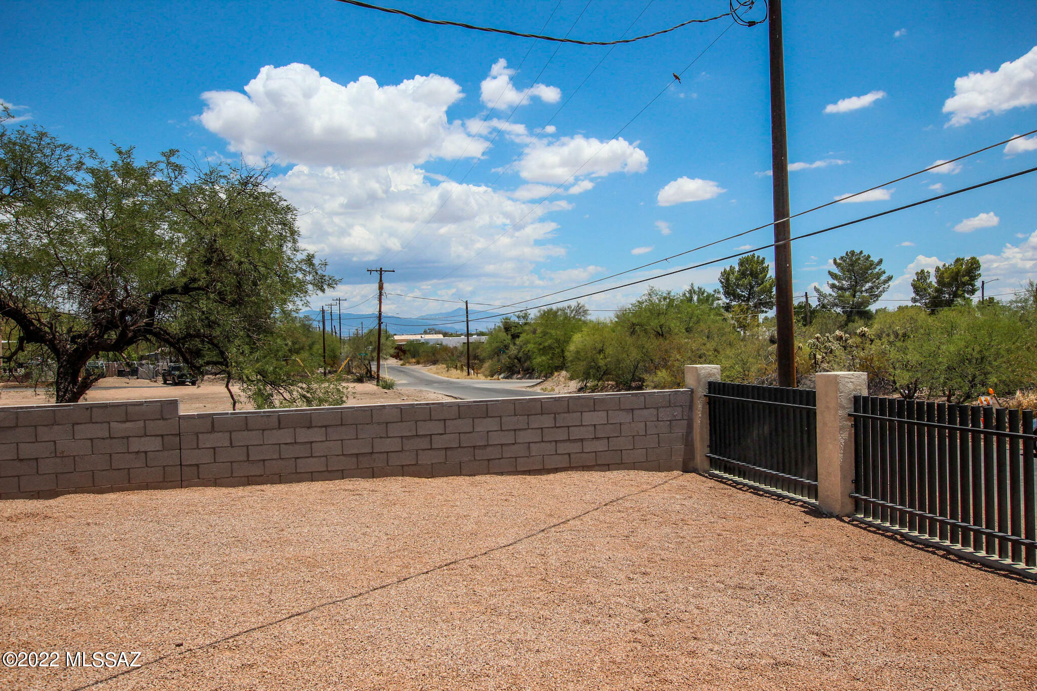 1934 W Pueblo Vista Boulevard