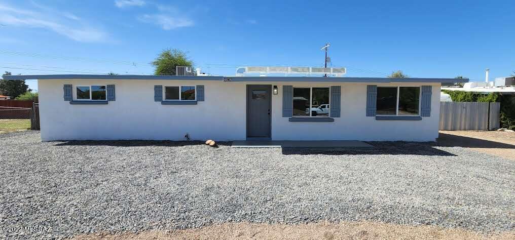 4634 E Calle Aurora