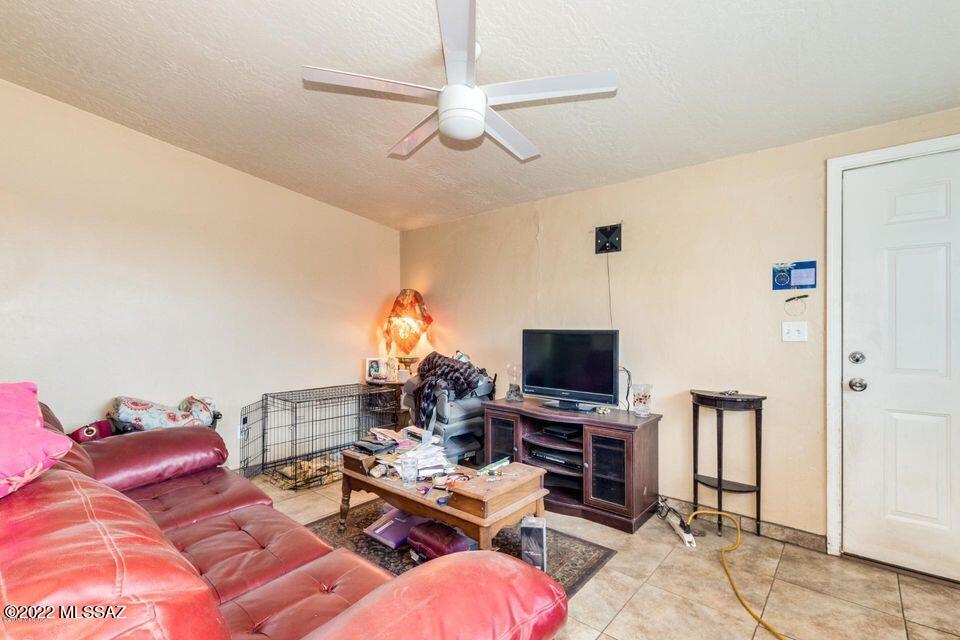 1310 N Venice Avenue