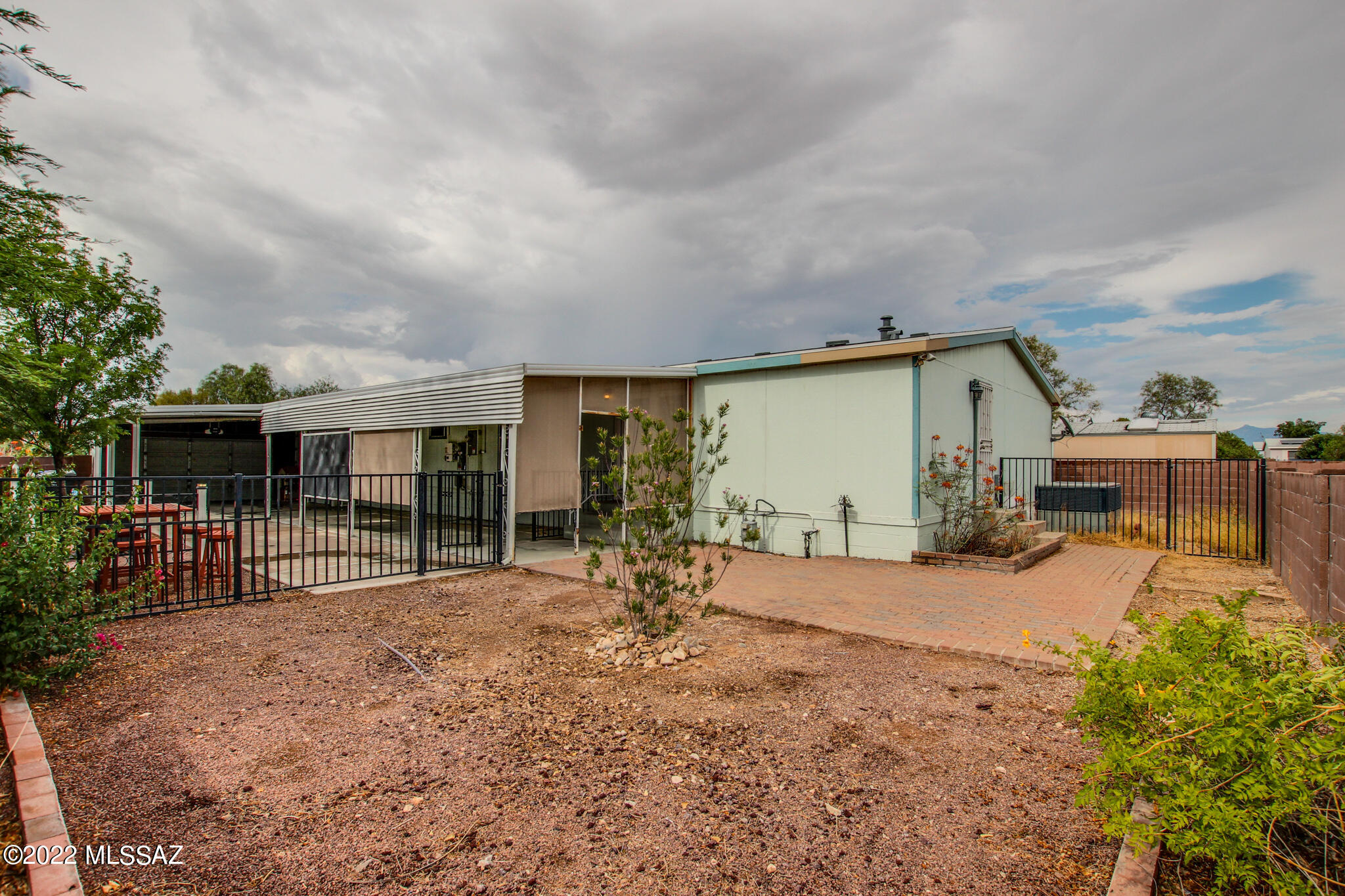 6098 E Rough Rock Drive