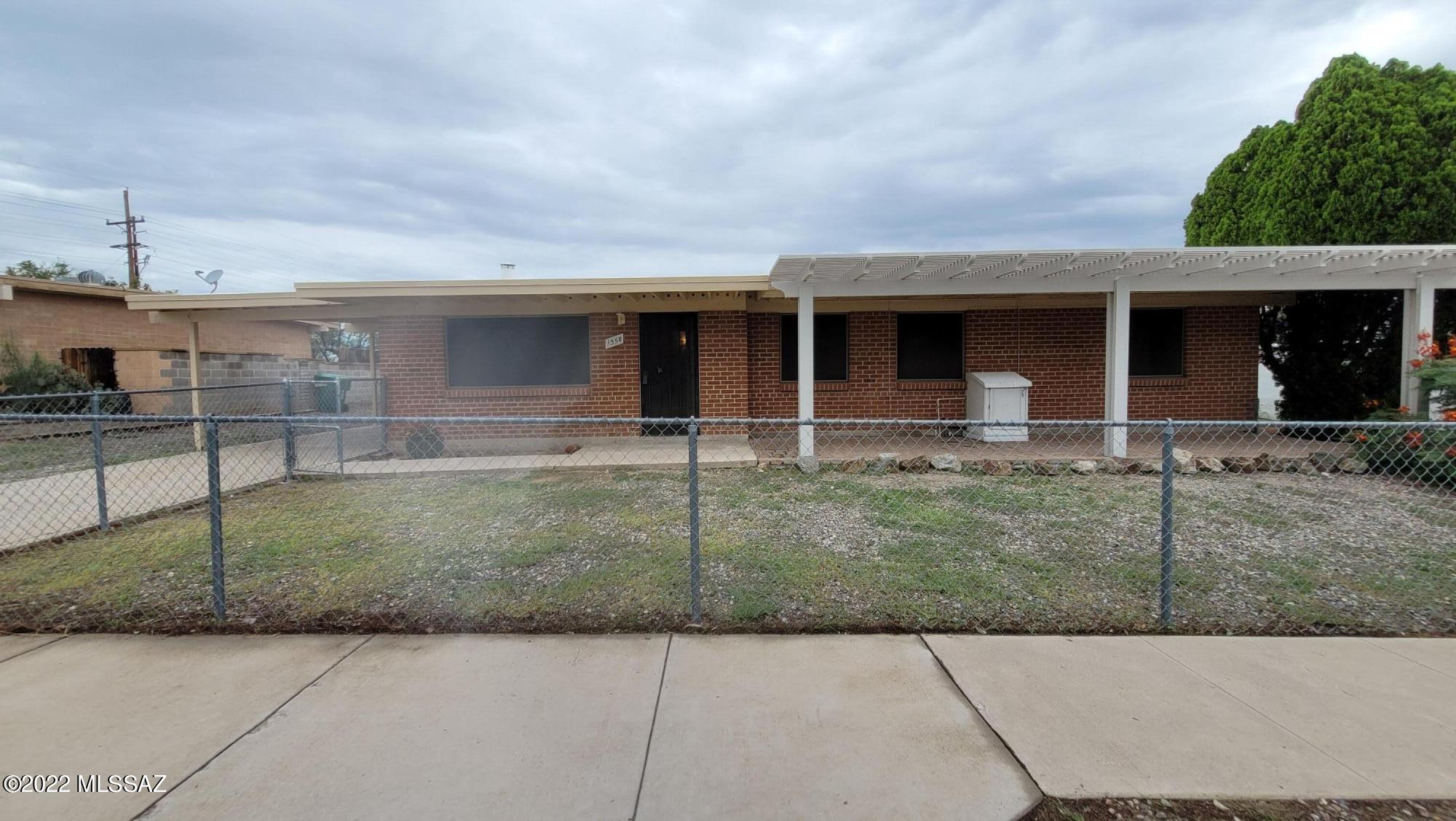 1358 W Calle De Cobre