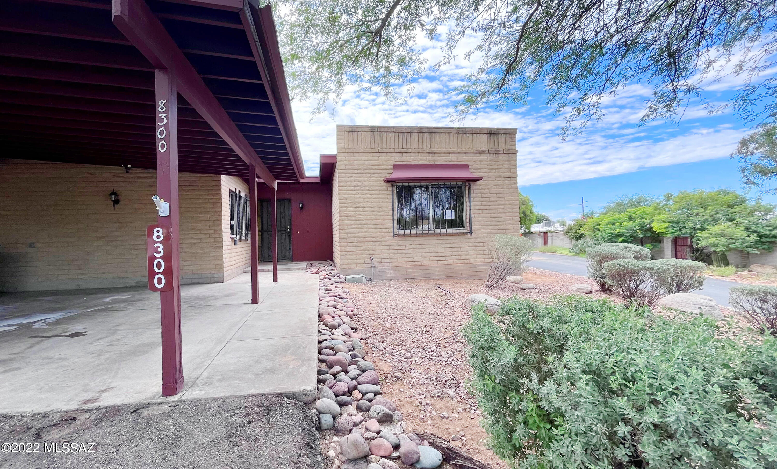 8300 N Mesquite Shadows Drive
