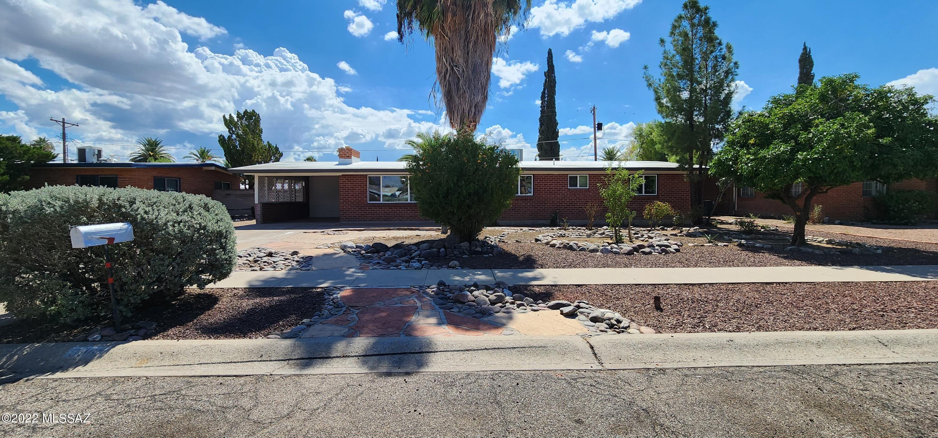 5962 E Eli Street