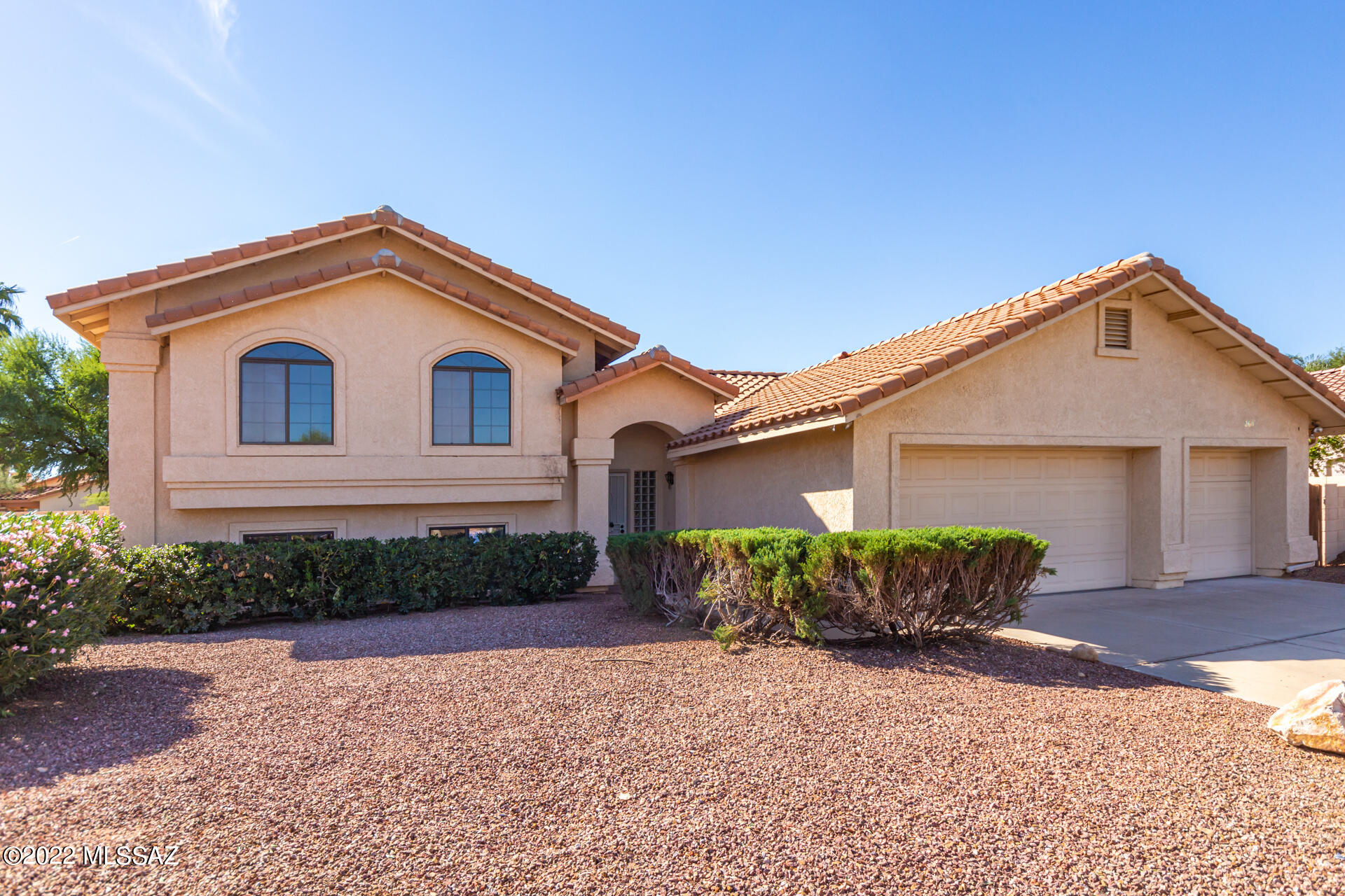 260 Carolwood Drive