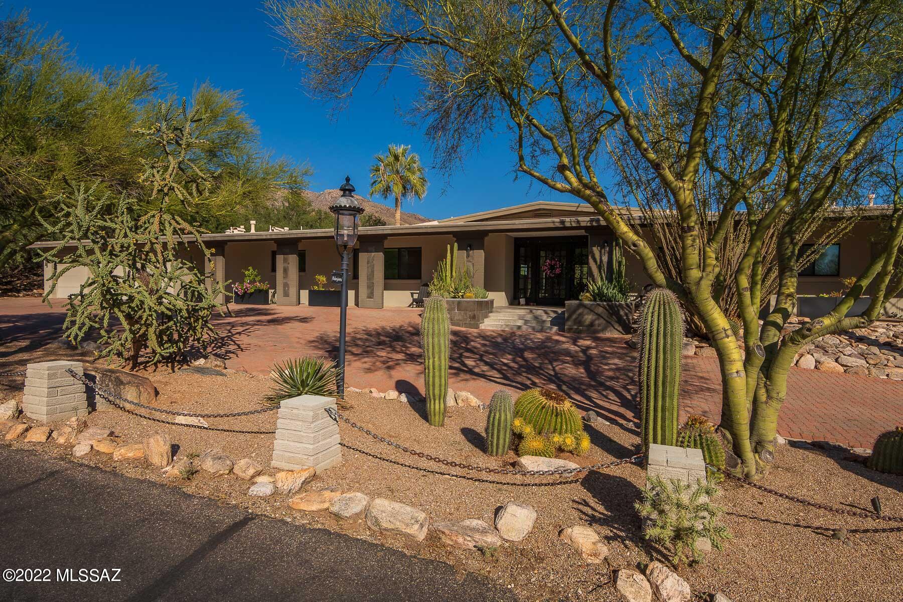 5216 E Mission Hill Drive