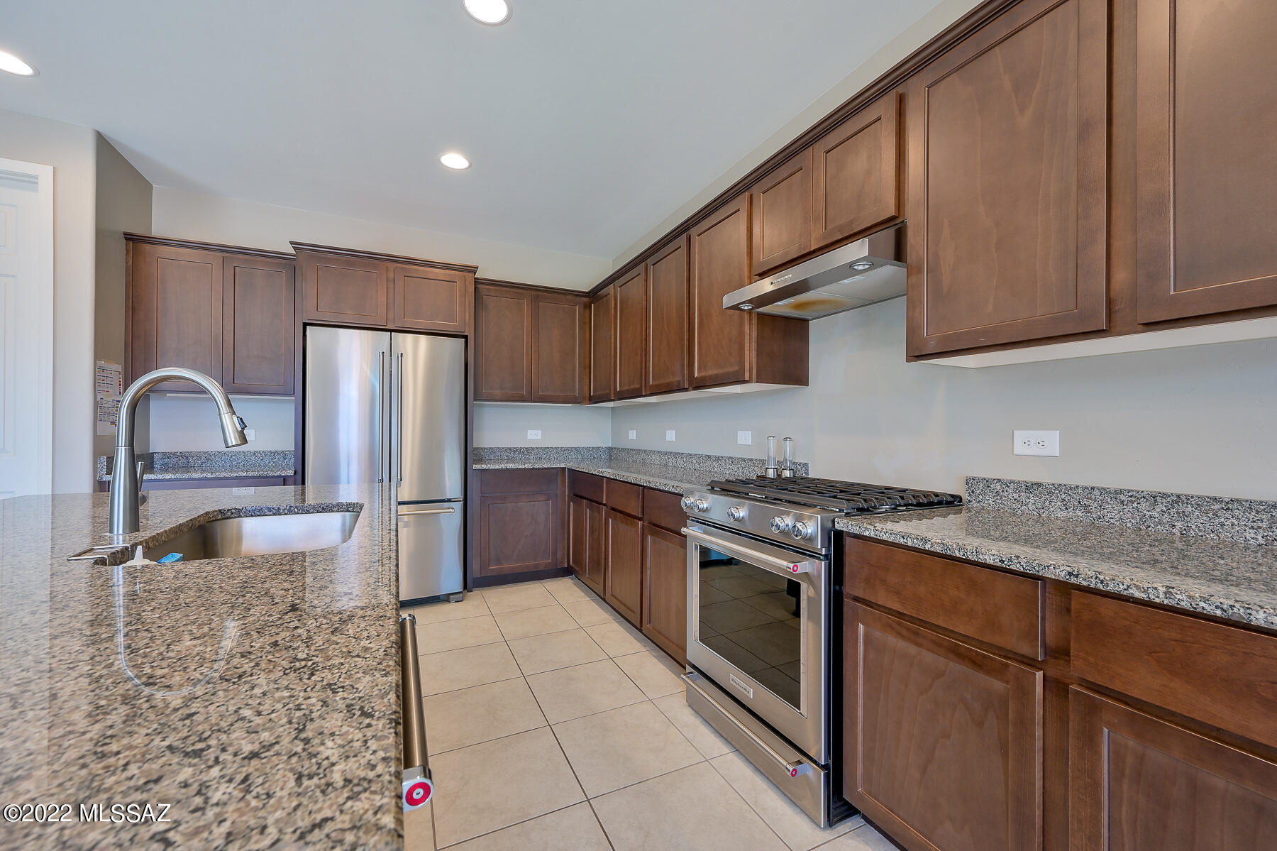 10070 E 5th Street