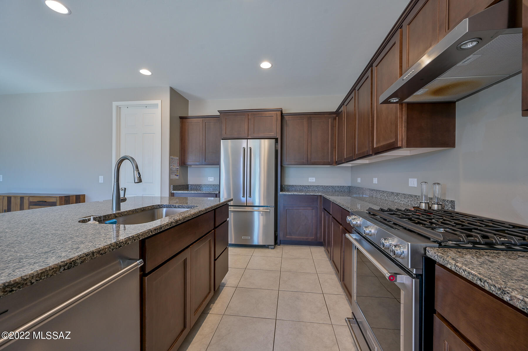 10070 E 5th Street