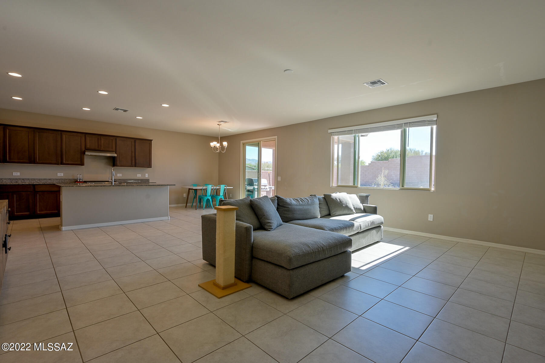 10070 E 5th Street
