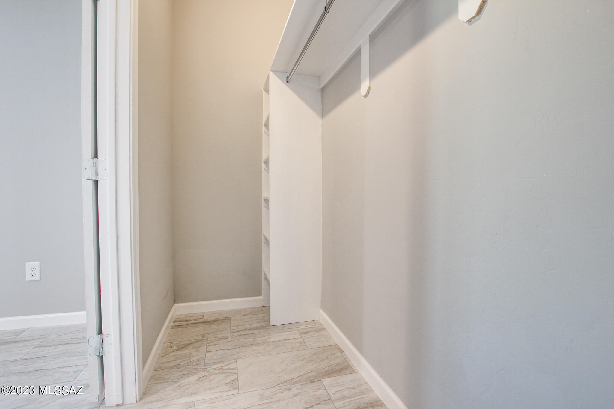760 W 41st Street