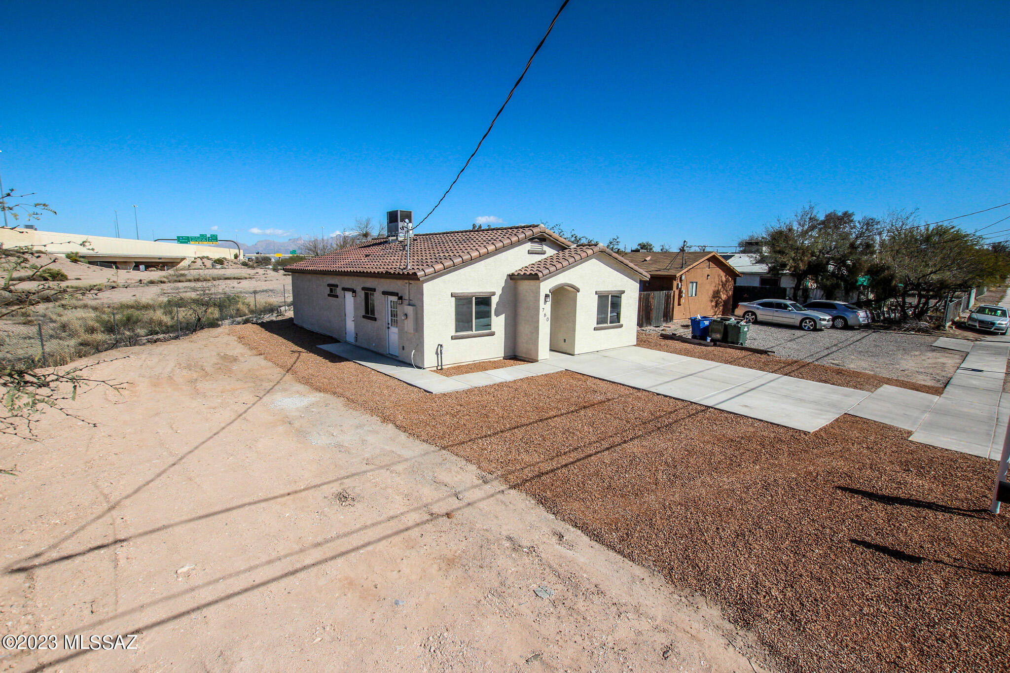 760 W 41st Street