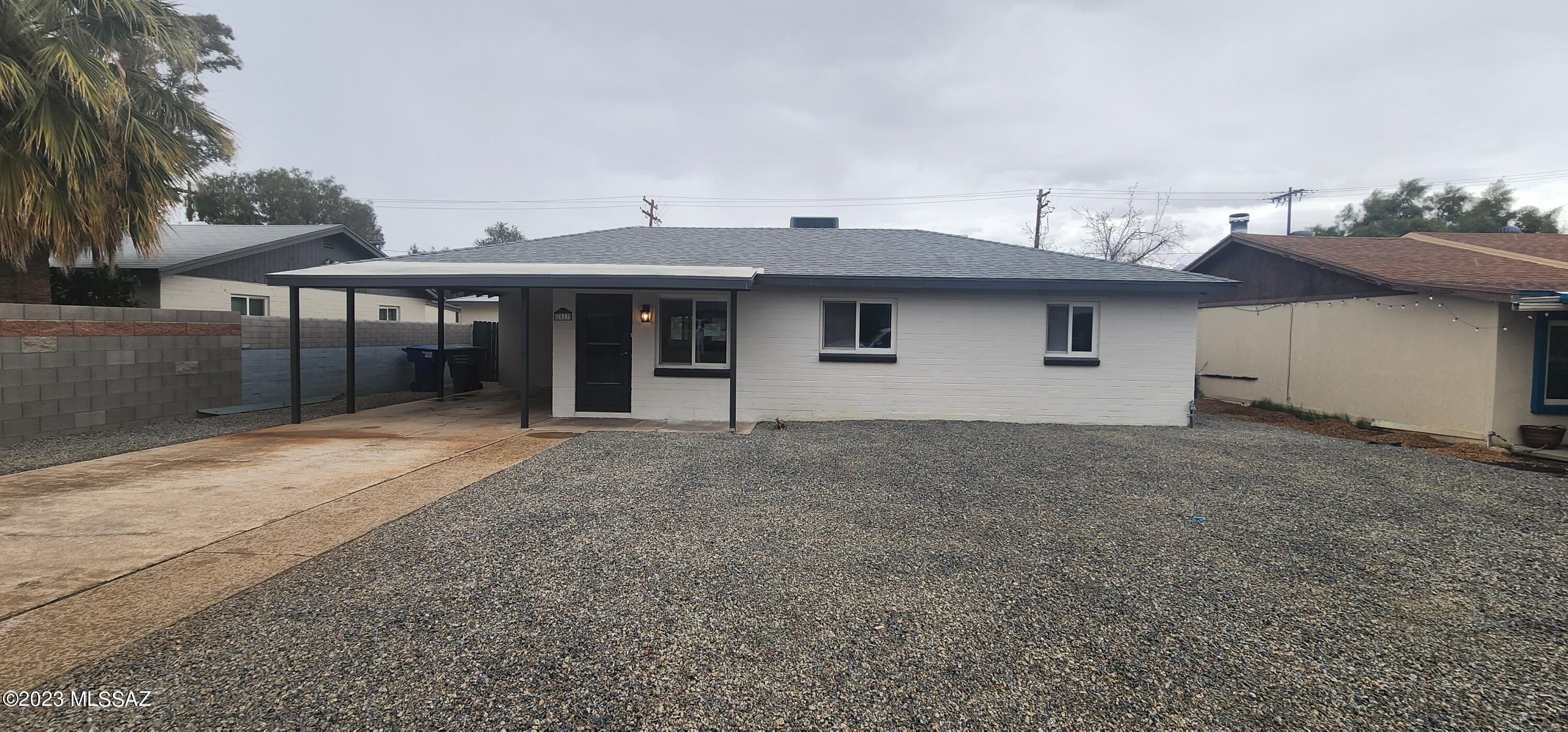 2517 E Alta Vista Street