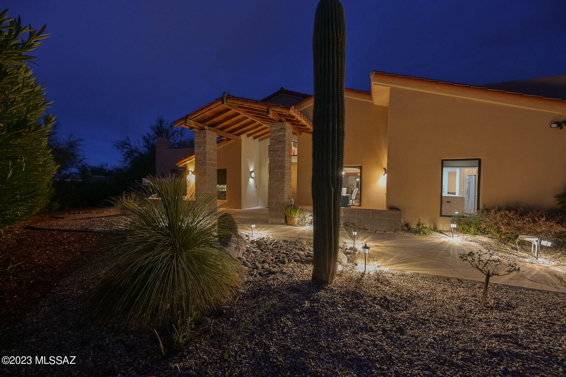 2820 W Oasis Road