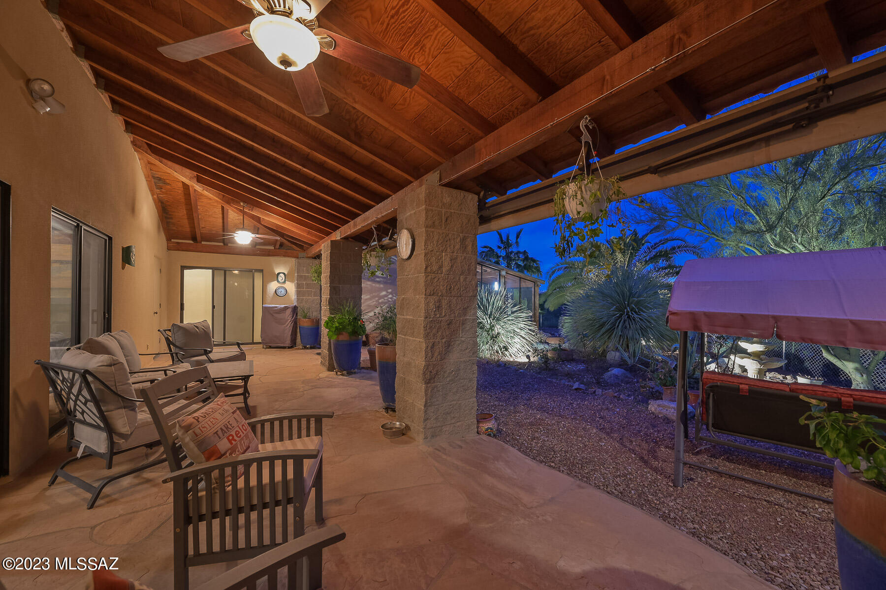 2820 W Oasis Road