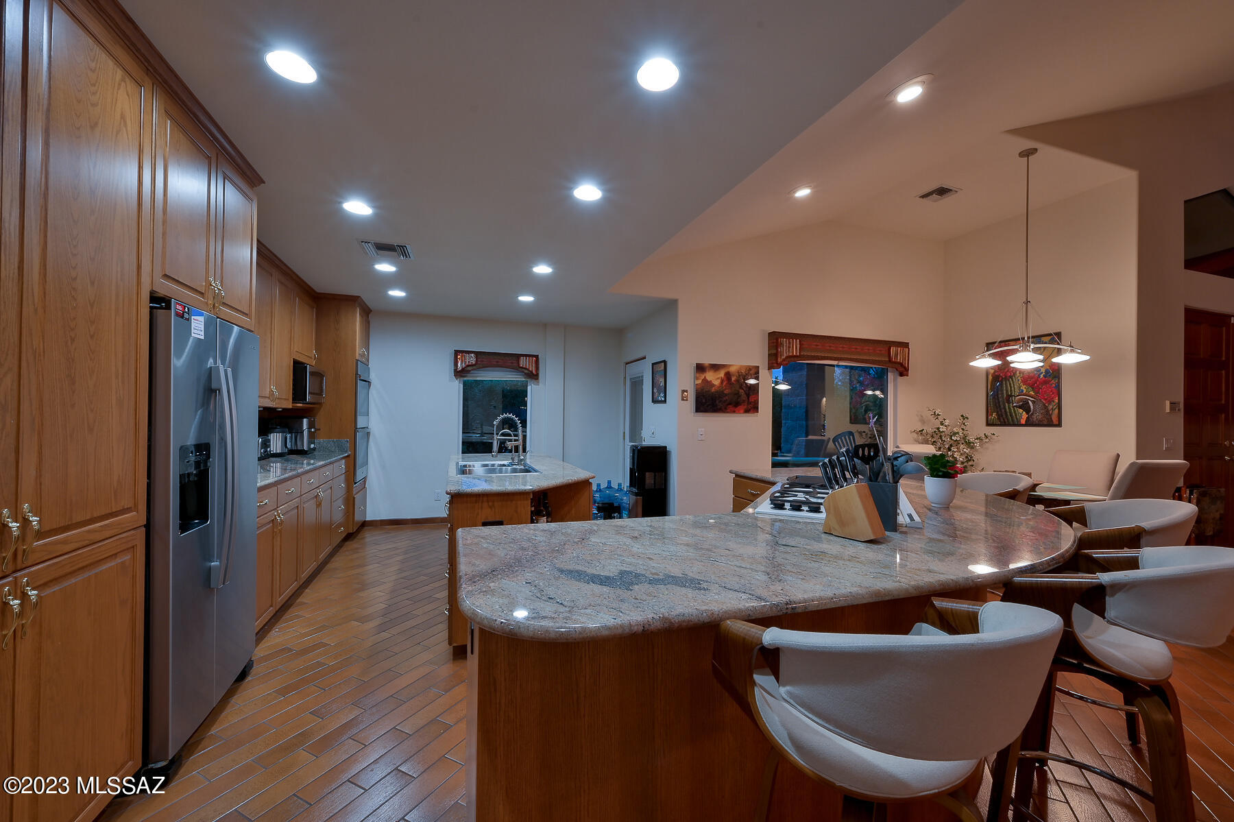 2820 W Oasis Road
