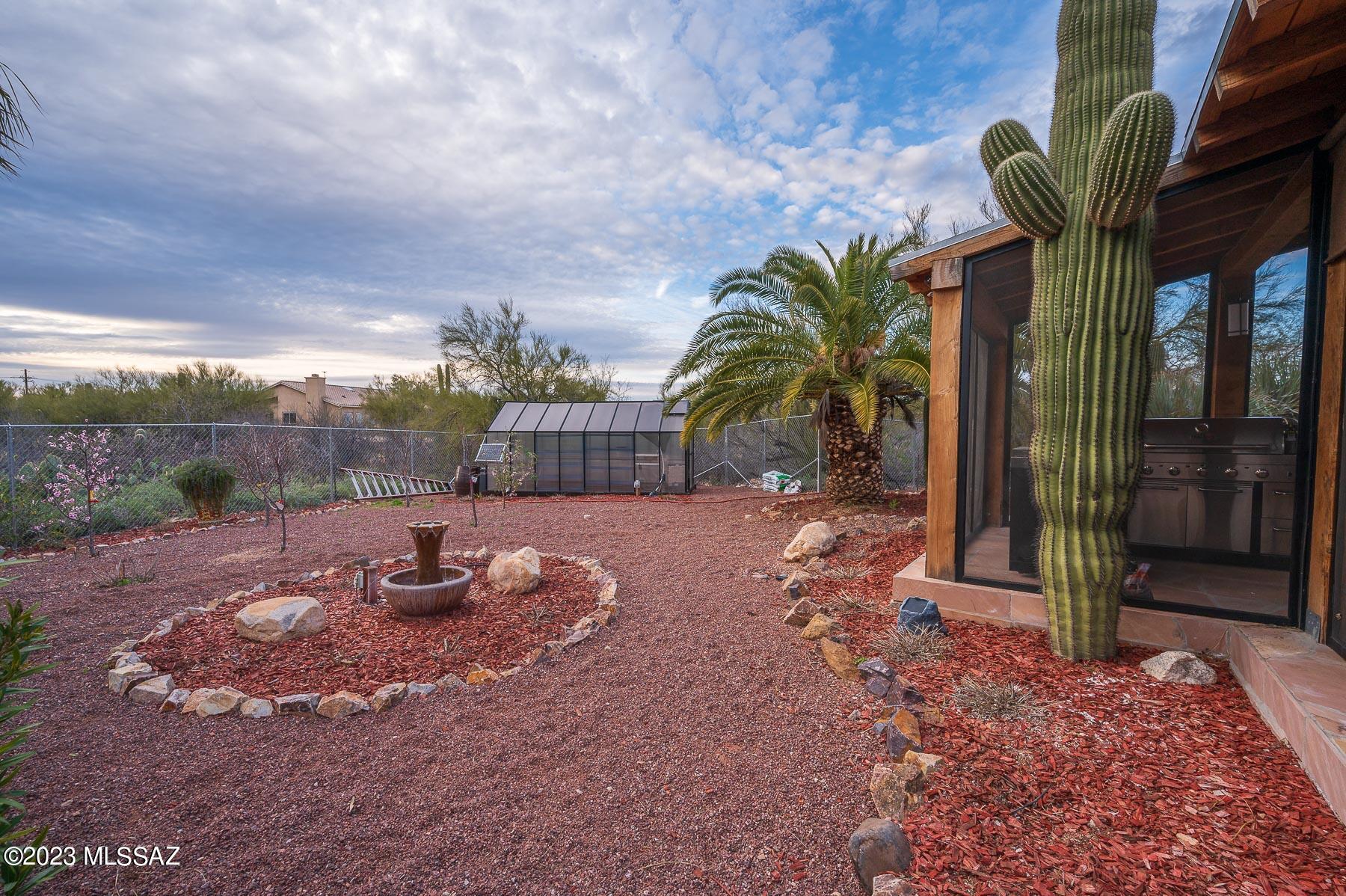 2820 W Oasis Road