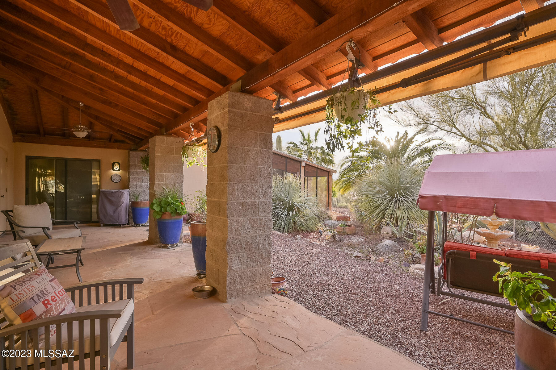 2820 W Oasis Road