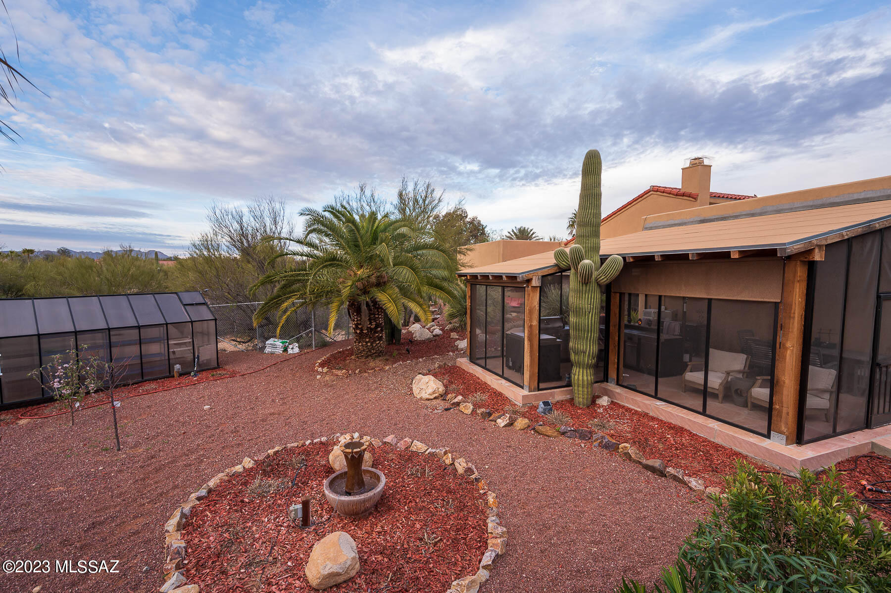 2820 W Oasis Road