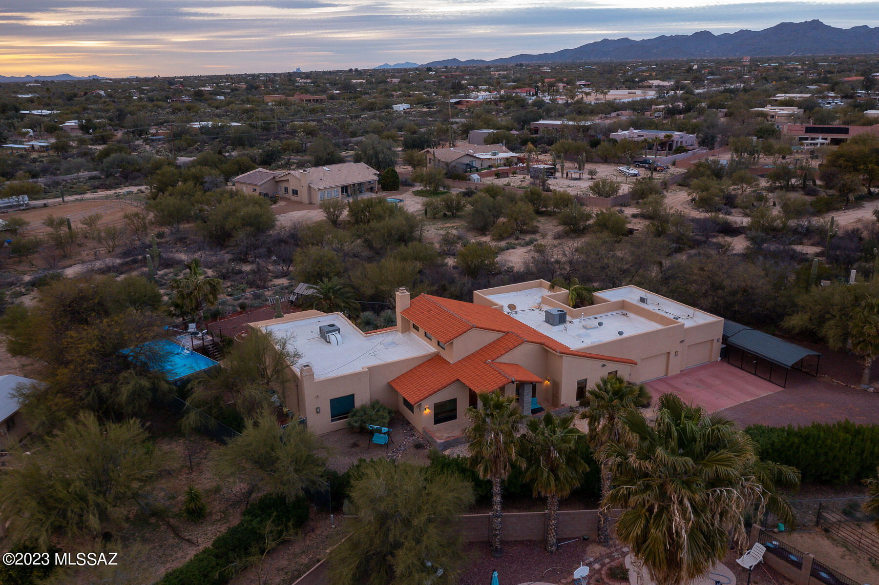 2820 W Oasis Road