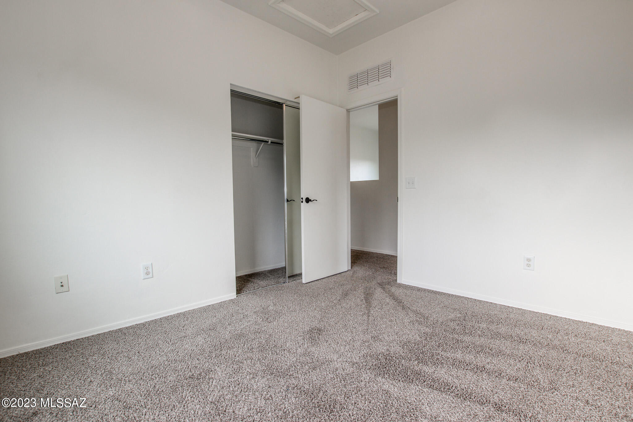 442 E Placita Cordel